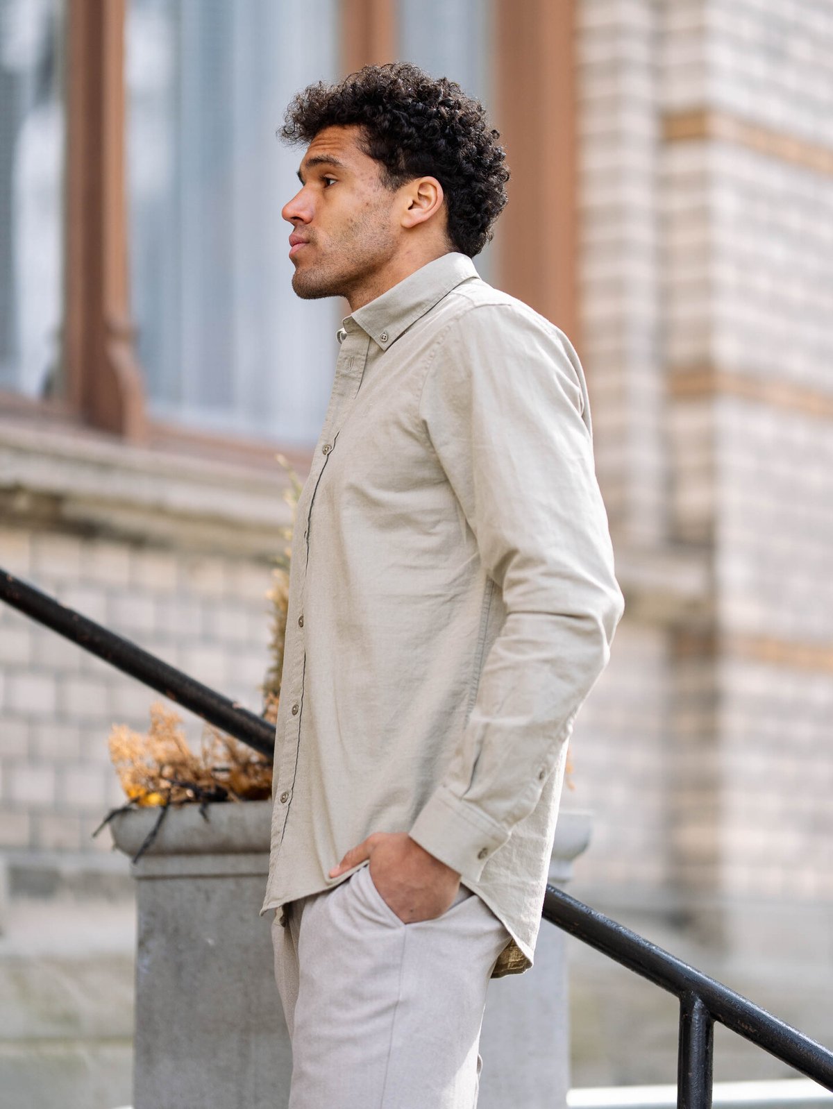 Les Deux Konrad Cotton Linen Shirt Laurel Oak Sand