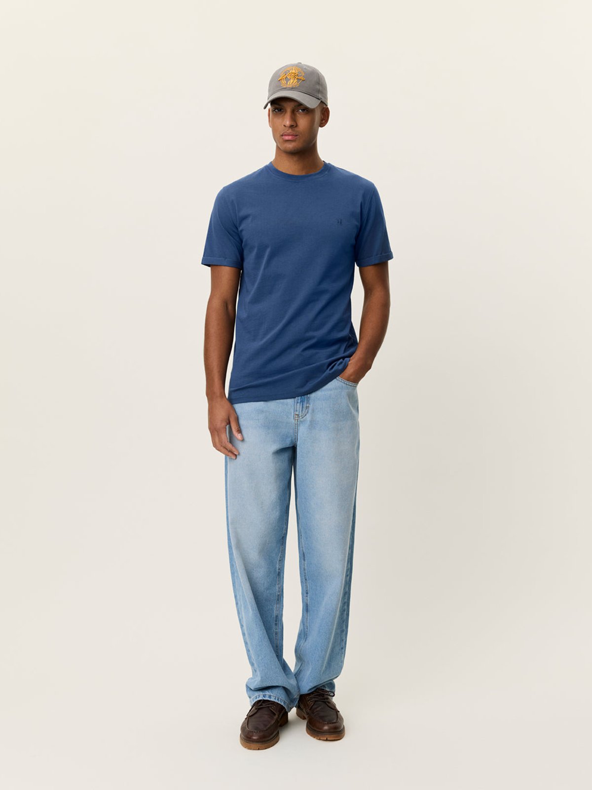 Les Deux Norregaard Contrast T-Shirt Dark Denim Blue