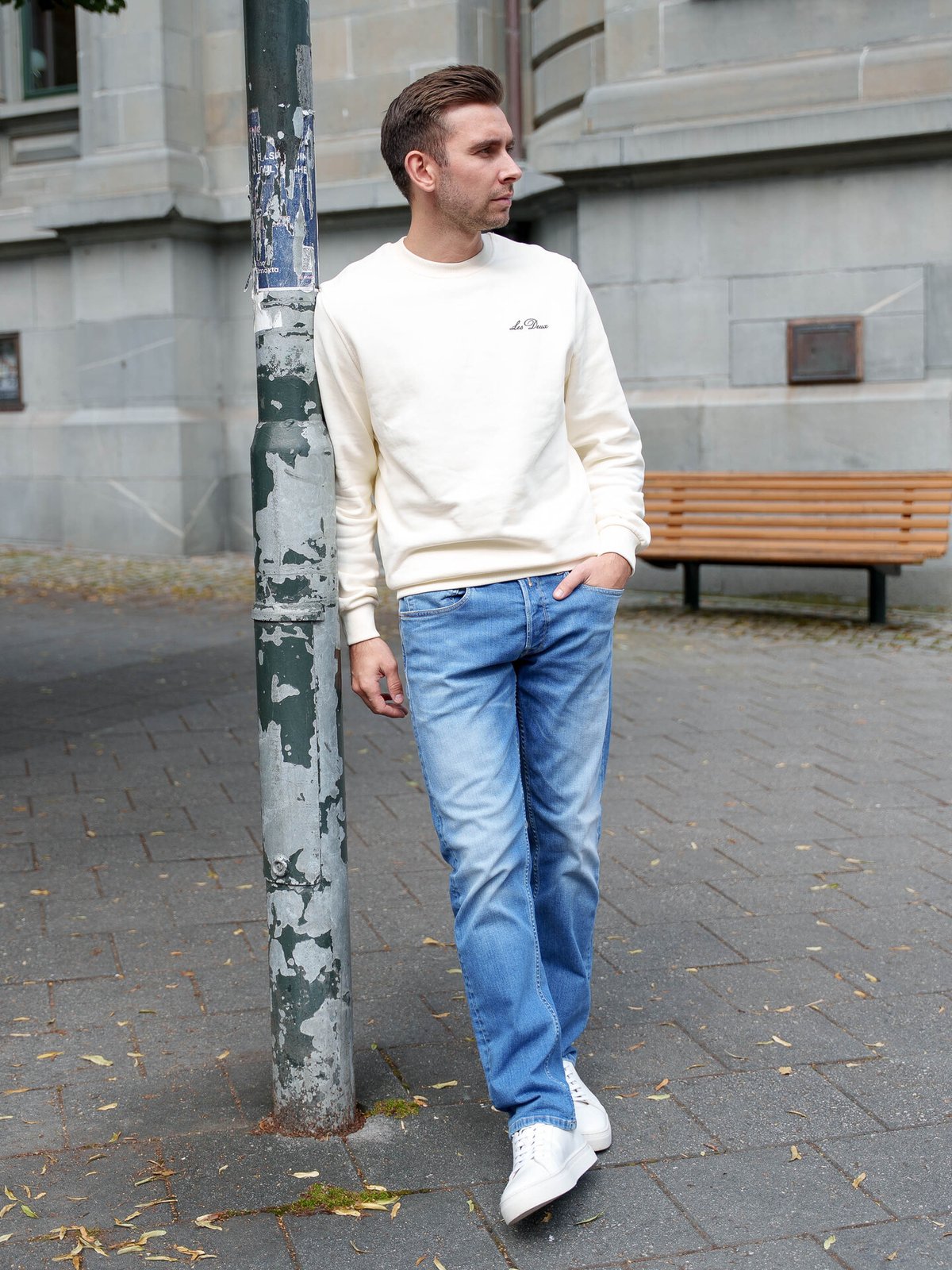 Les Deux Signature Print Sweatshirt Light Ivory