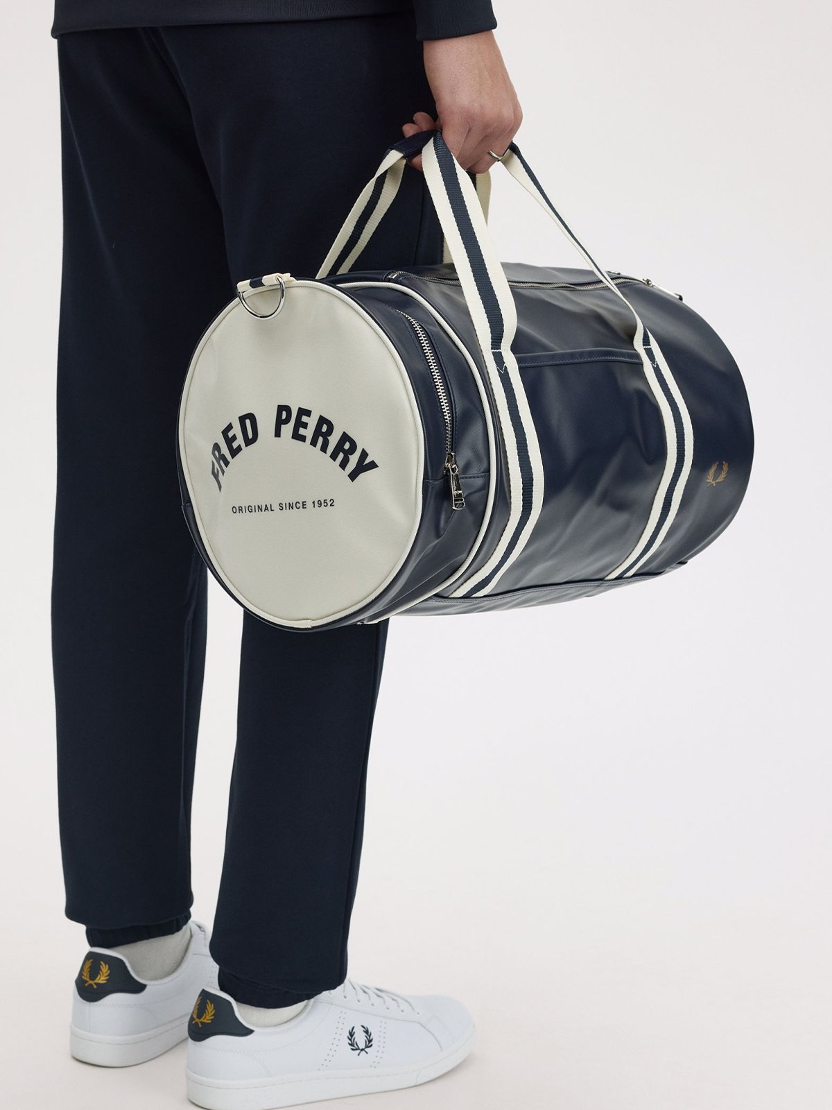 Fred Perry Classic Barrel Bag Navy / Ecru