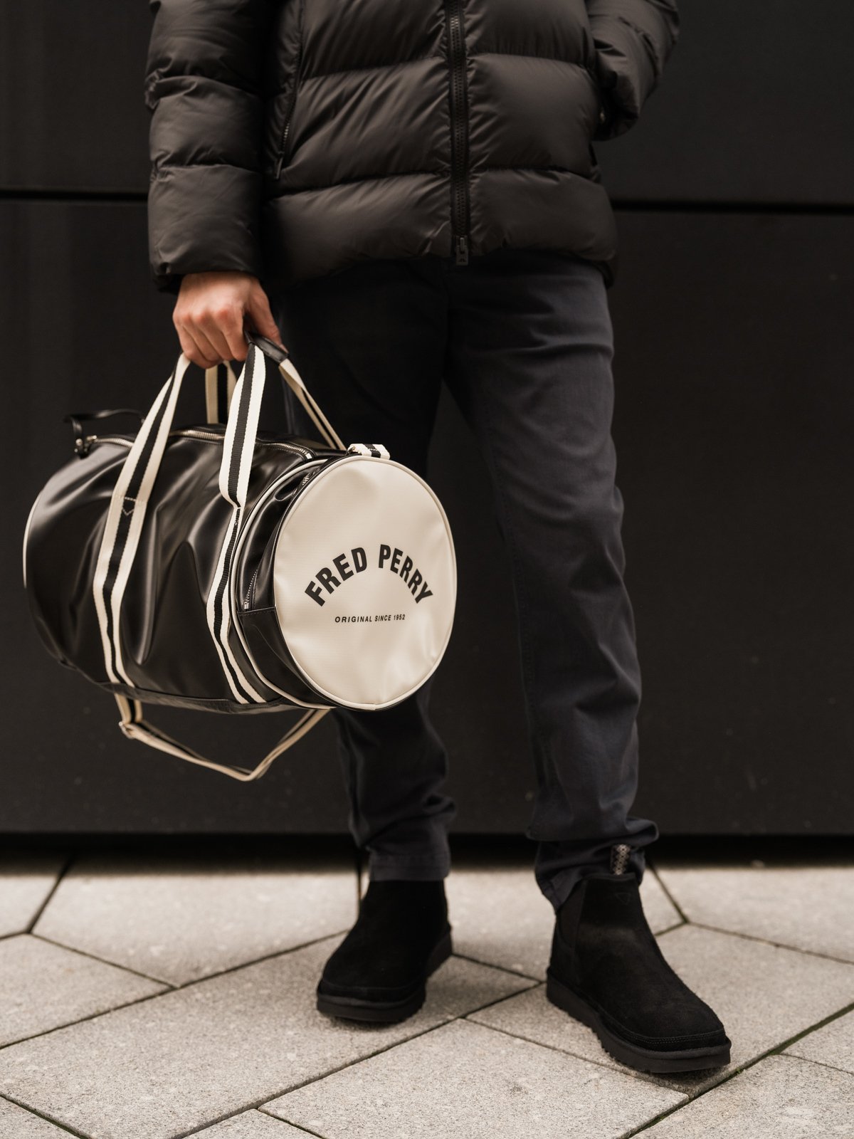 Fred Perry Classic Barrel Bag Black / Ecru