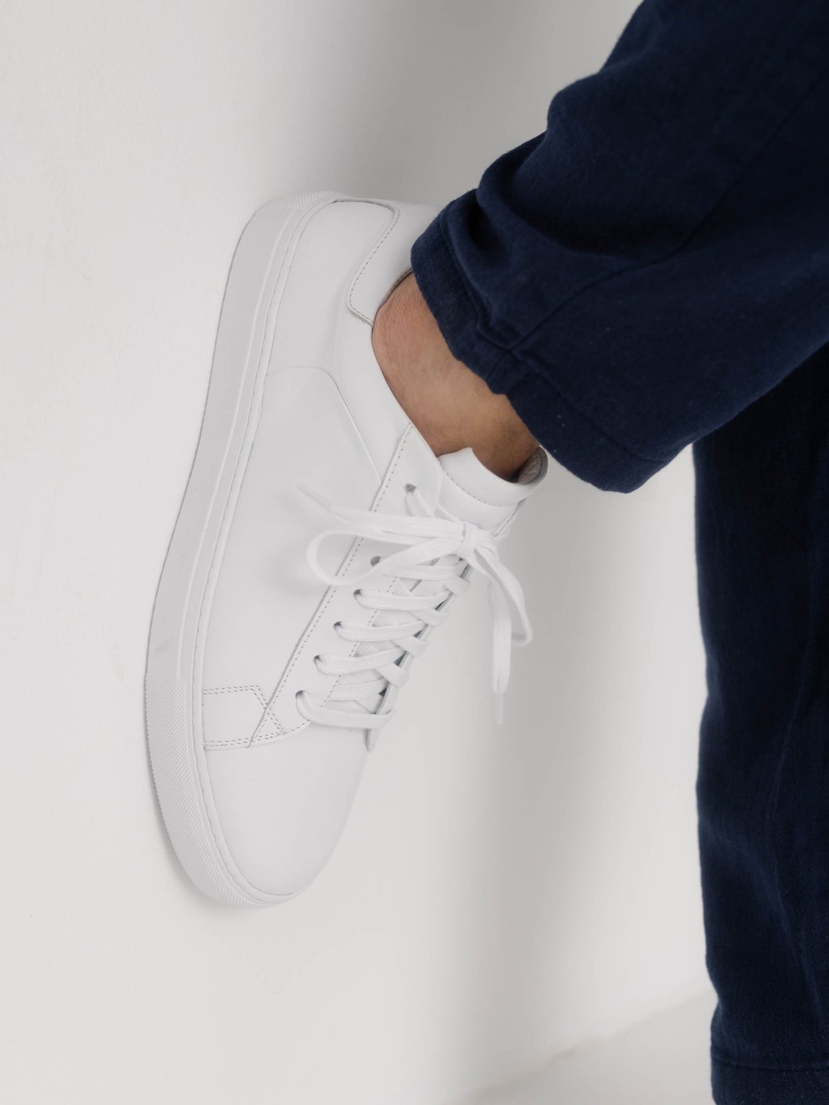 Gregers Street Leather White