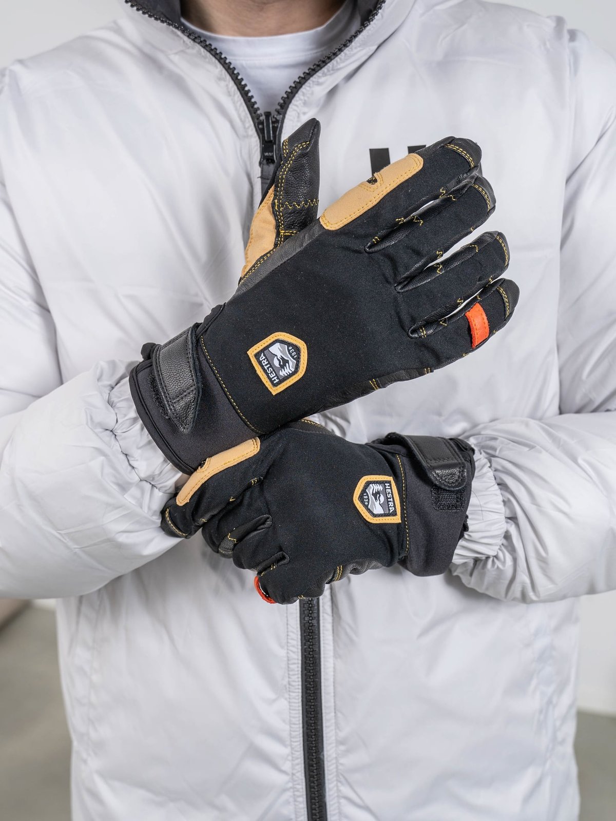 Hestra Ergo Grip CZone Tactility Short - 5 finger Black