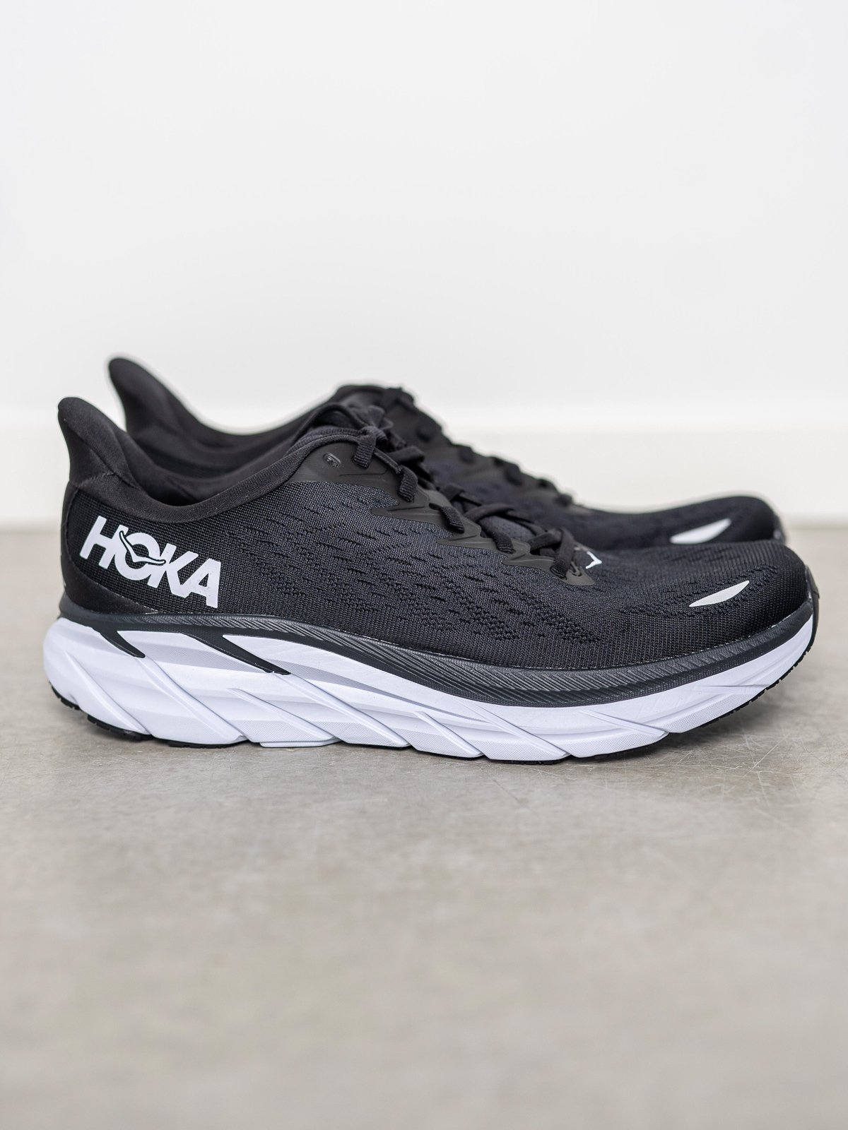 Hoka One One Clifton 8 M Black / White
