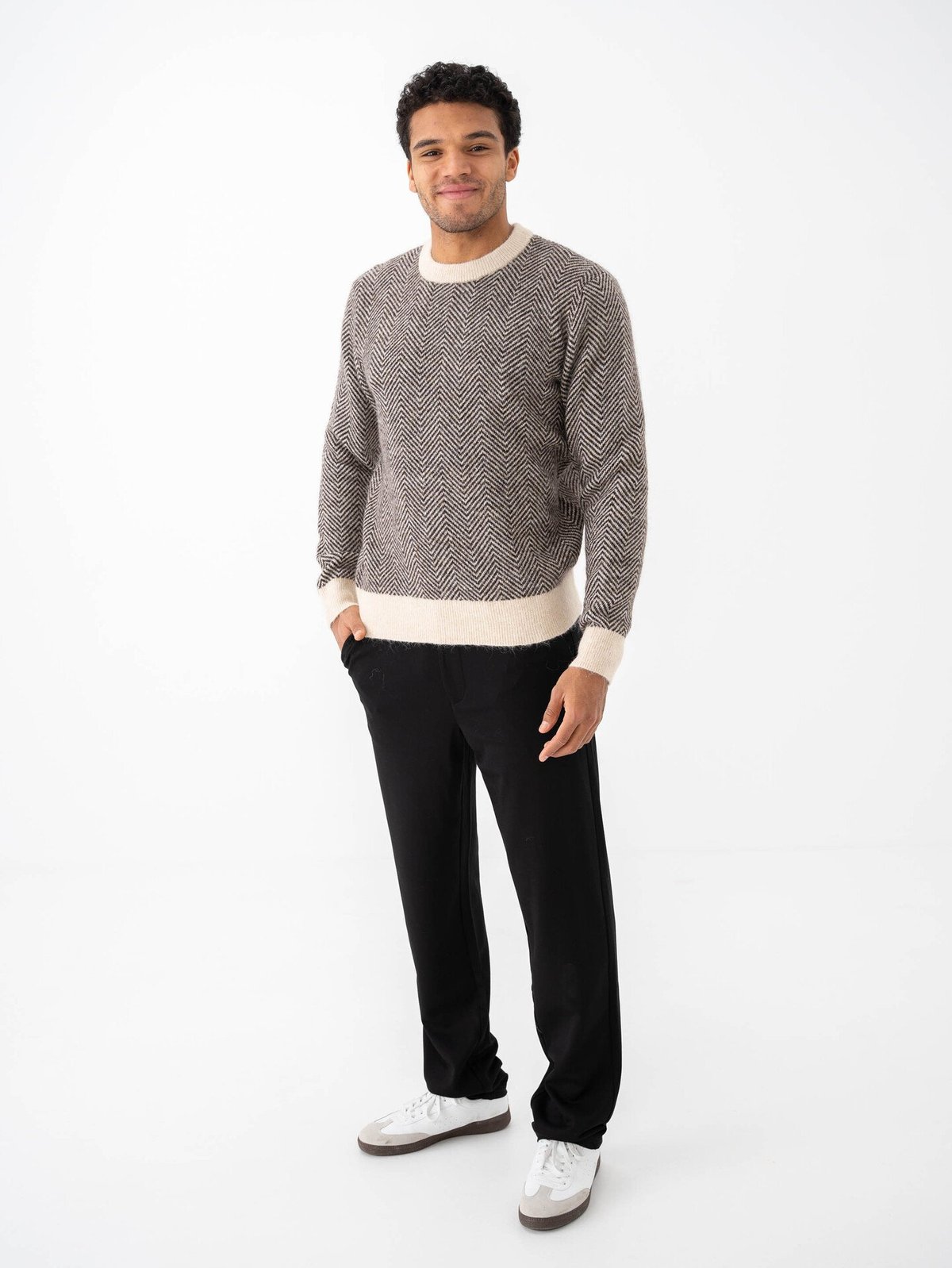 Selected Homme Rai Long Sleeve Knit Crew Neck Chocolate Torte Herringbone Fog