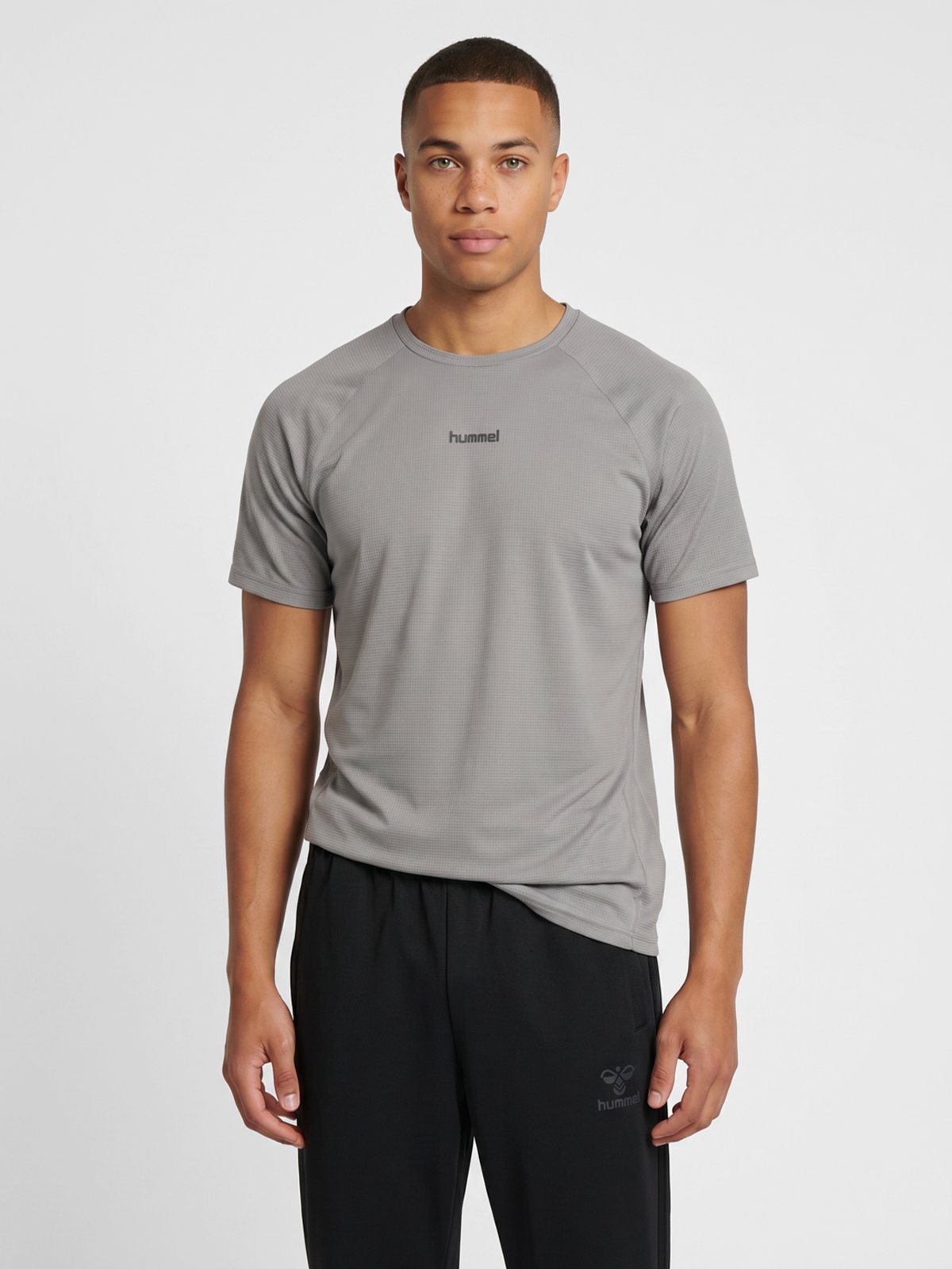 Hummel Momentum T-Shirt Short Sleeve Sharkskin