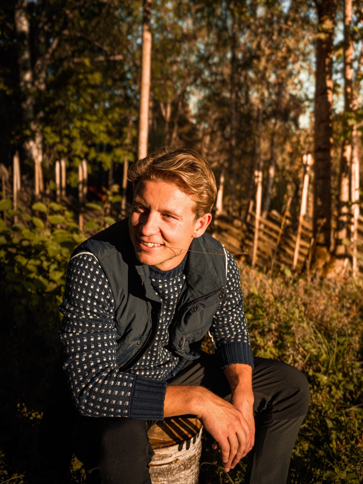 Hygge Men's Heritage Merino Pullover Navy