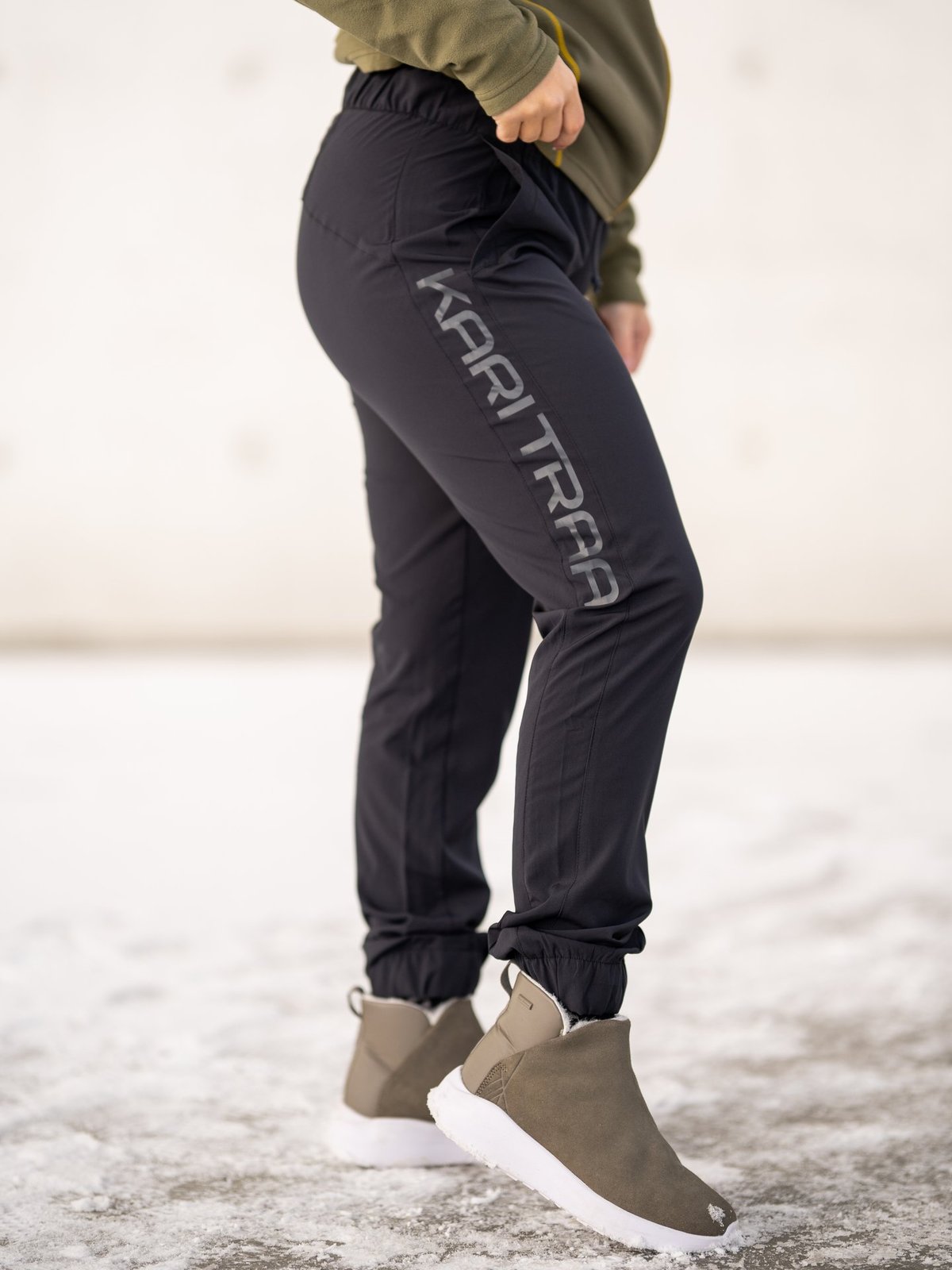 Kari Traa Myrblå Pant Black - Get Inspired Exclusive Collection