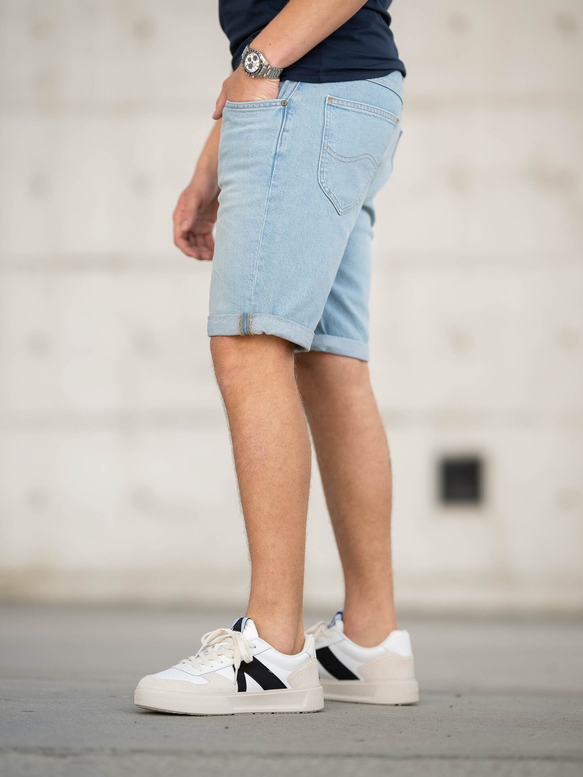 Lee 5 Pocket Short Lake Rain