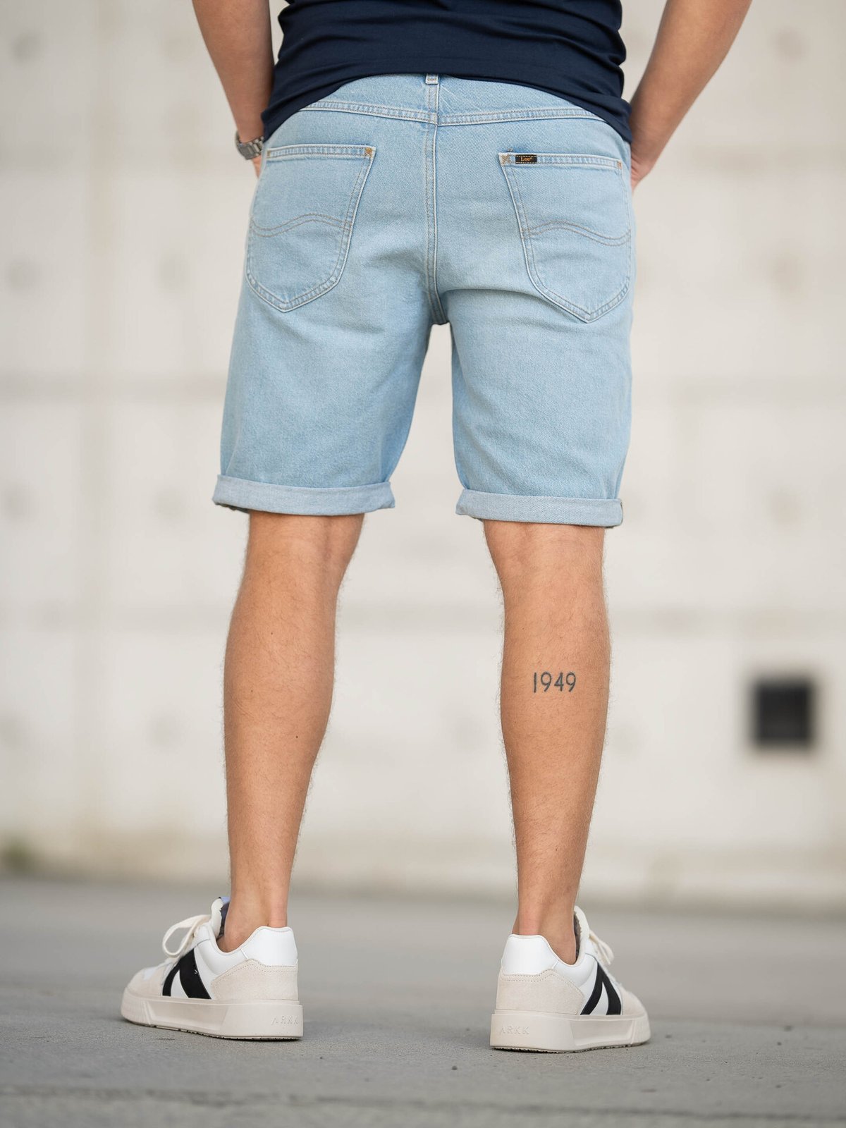 Lee 5 Pocket Short Lake Rain