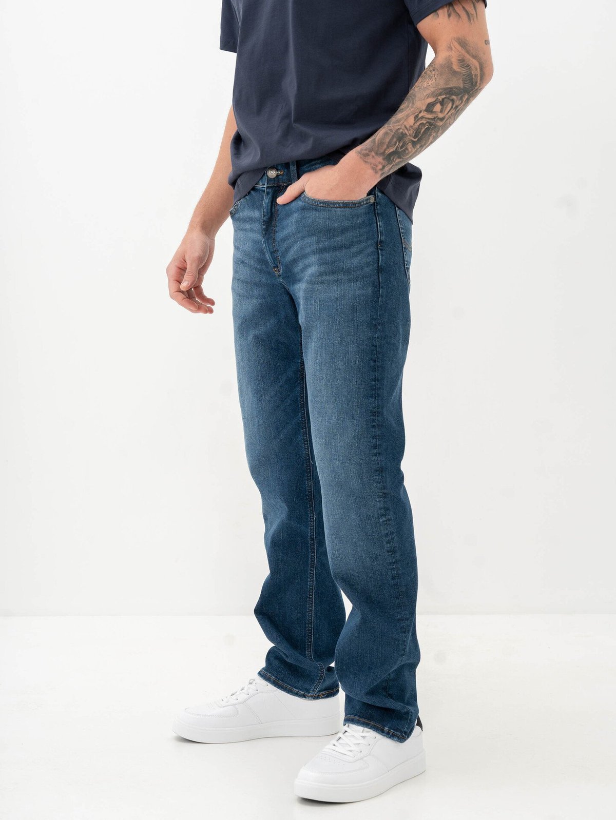 Lee X Straight Vanadi