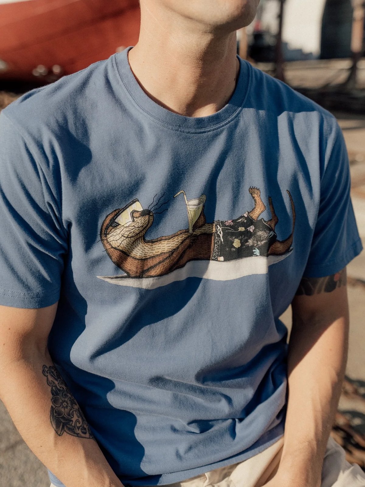 Lakor An Otter Vacation T-shirt Bering Sea