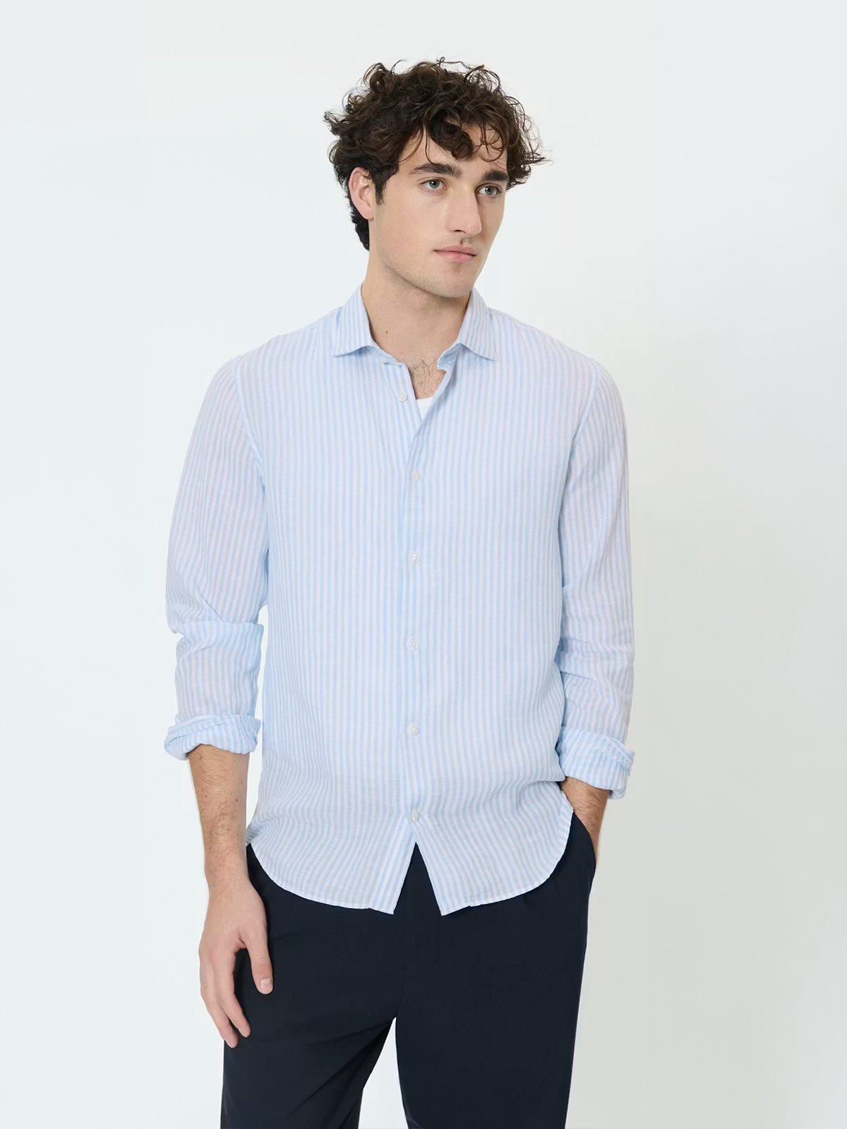 Matinique Marc Short Chambray Blue