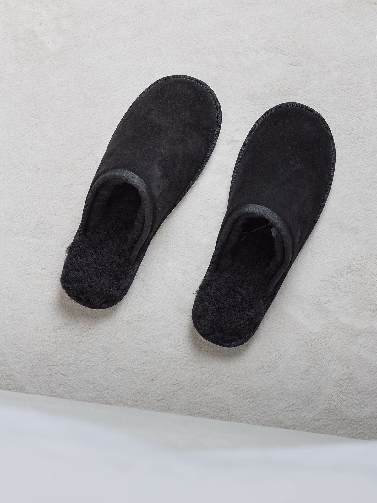 Noodles Hut Wool Slipper Black