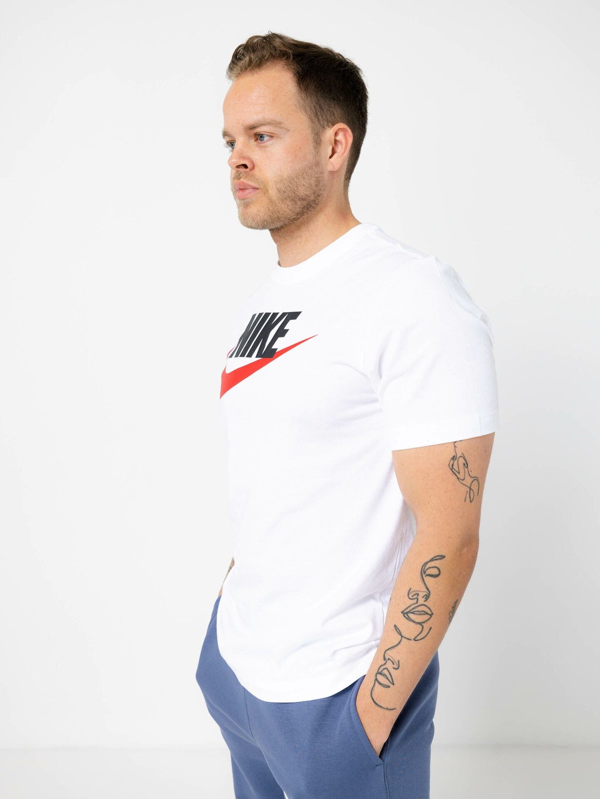 Nike Icon Futura Tee White/Black/University Red