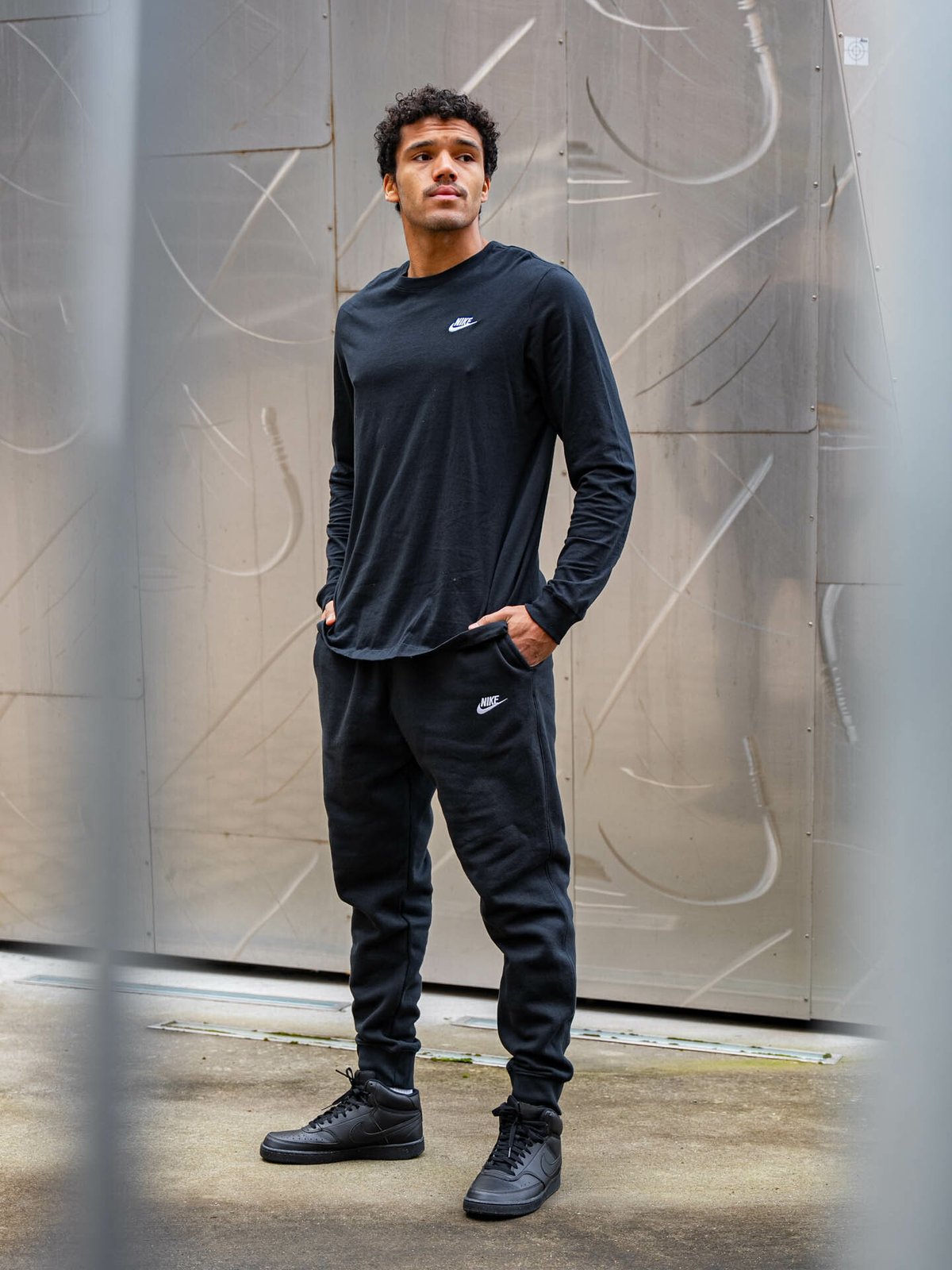 Nike Sportswear Club Long Sleeve Tee Black