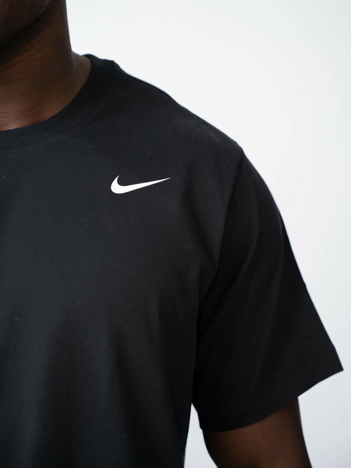 Nike Dri-Fit DFC Crew Solid Tee Black / White