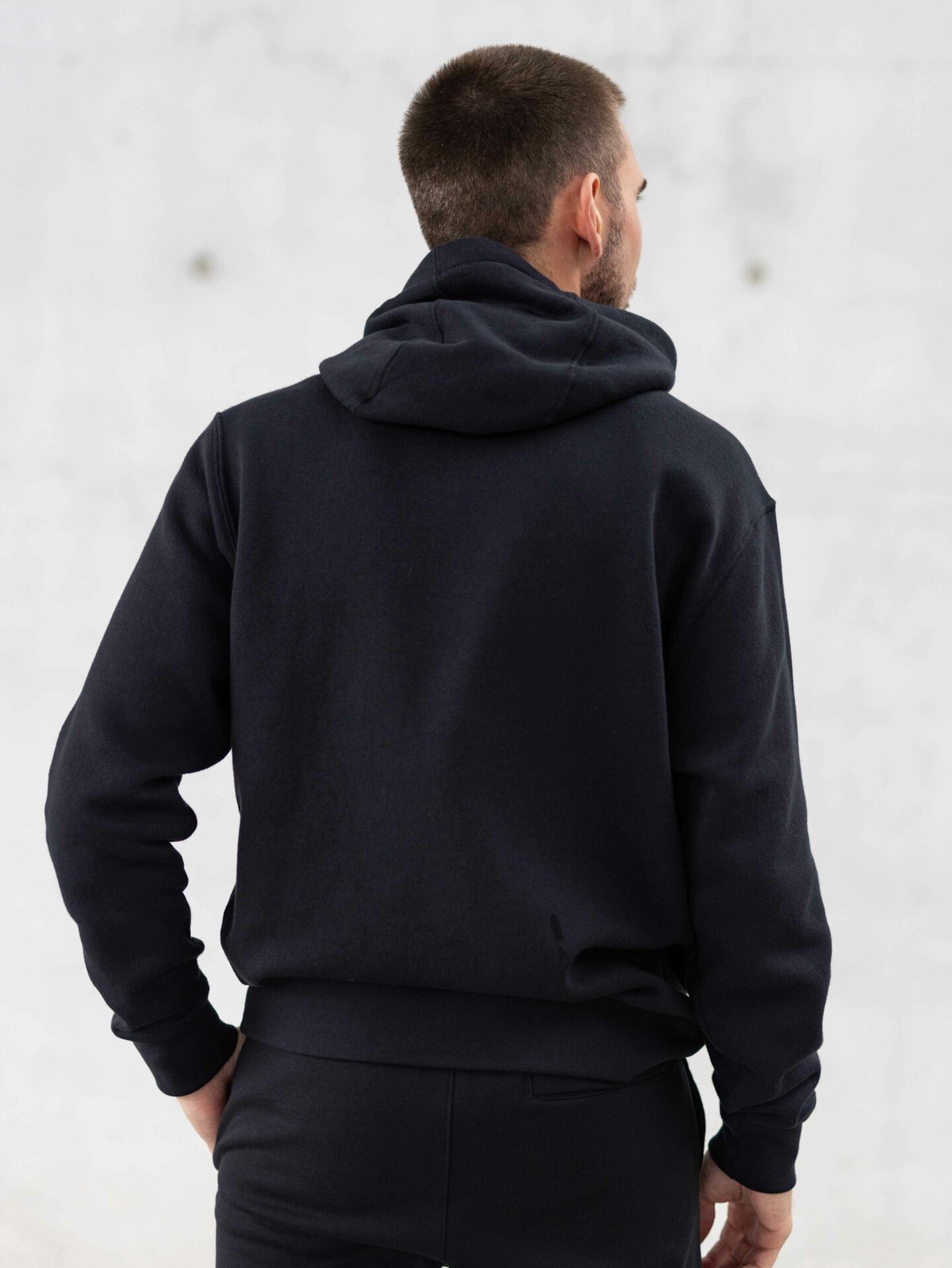 Nike Sportswear Club Full-Zip Hoodie Black / White