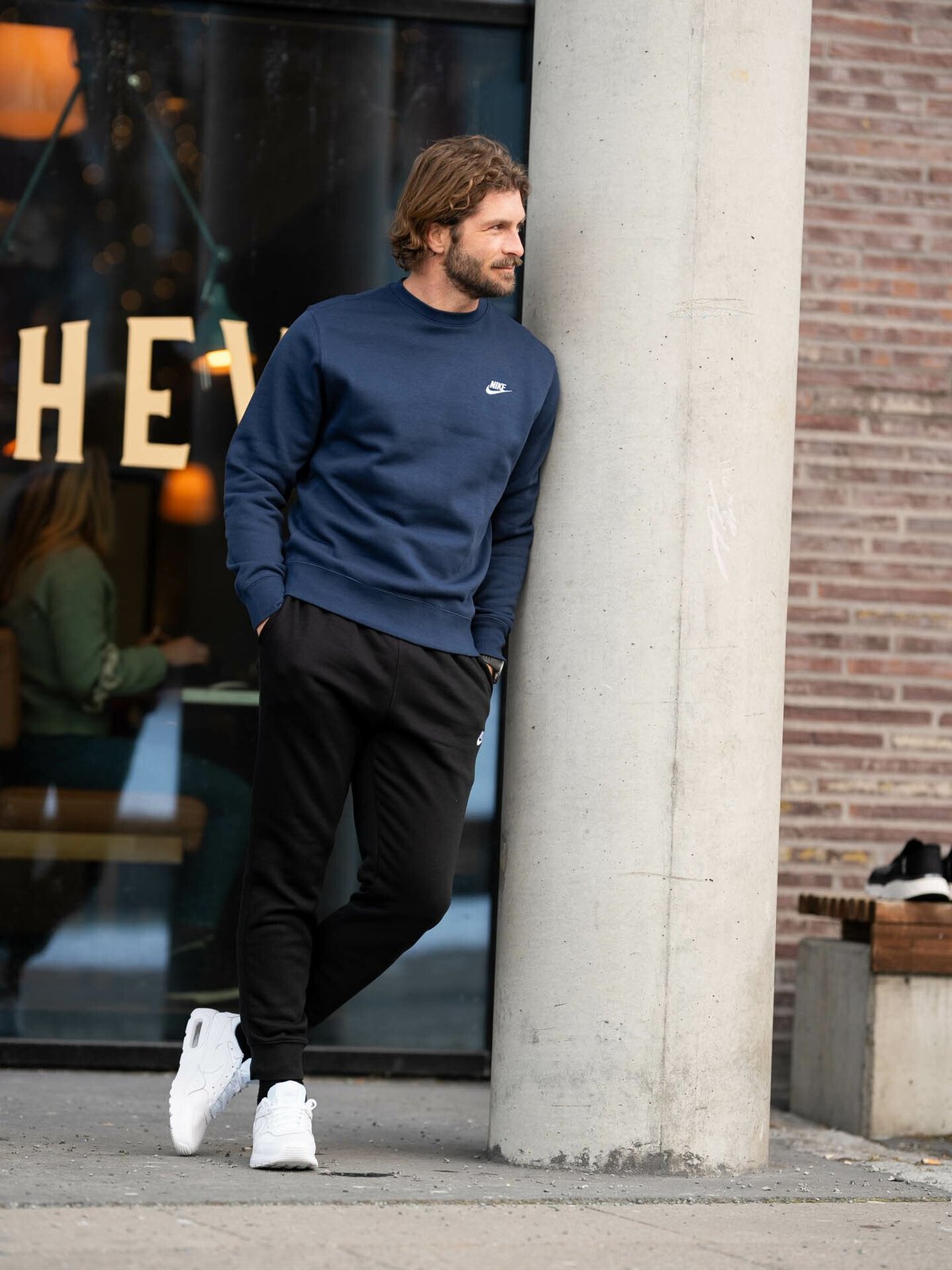 Nike Club Fleece Crew Midnight Navy / White