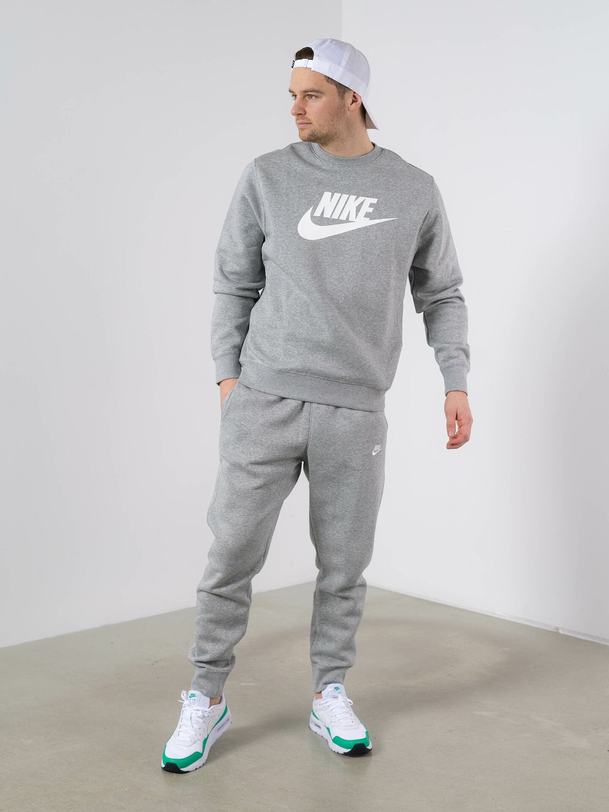 Nike Club Fleece Pant Dark Grey Heather/Matte Silver/Hvit