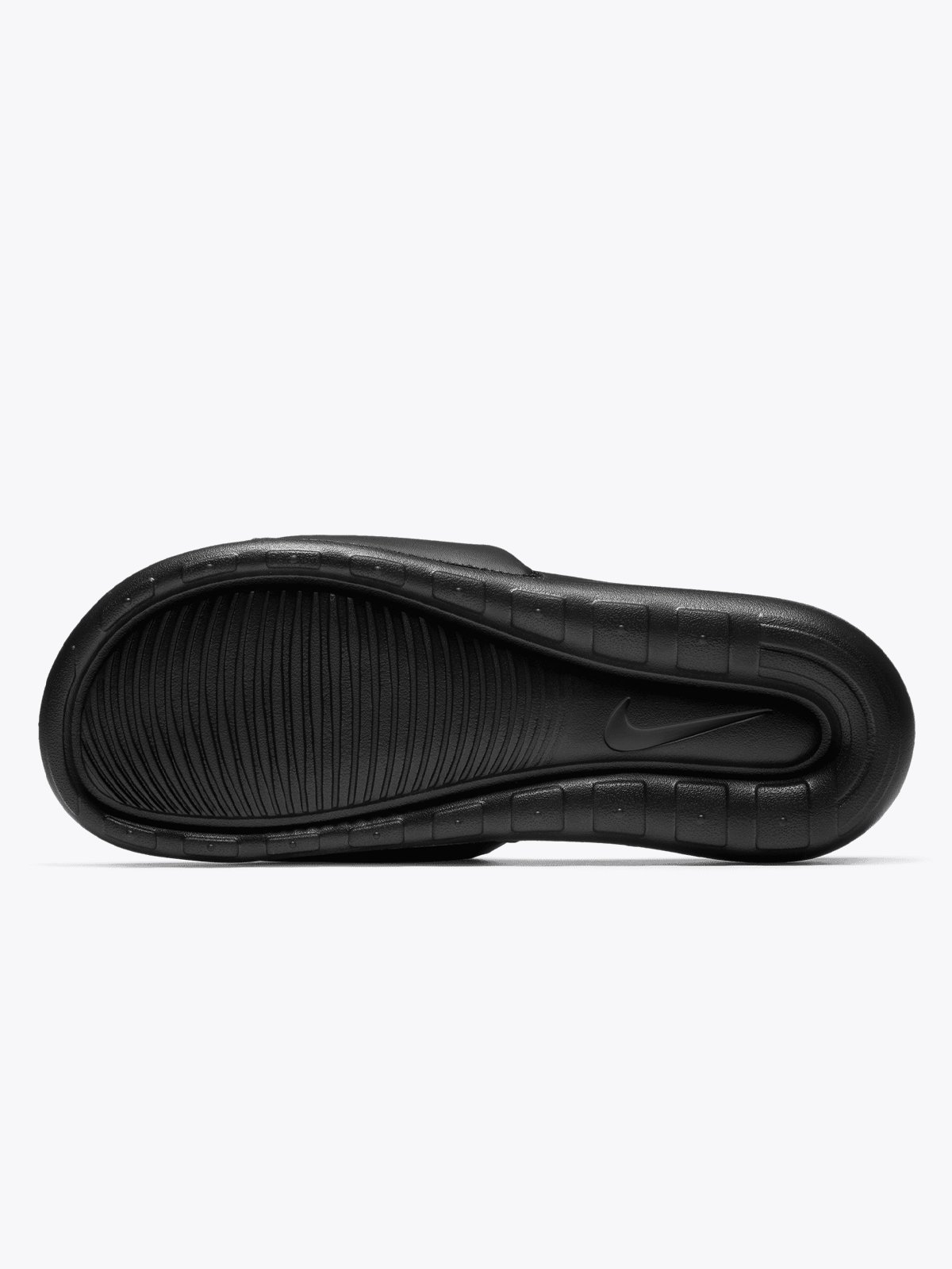 Nike Victori One Black/White-Black