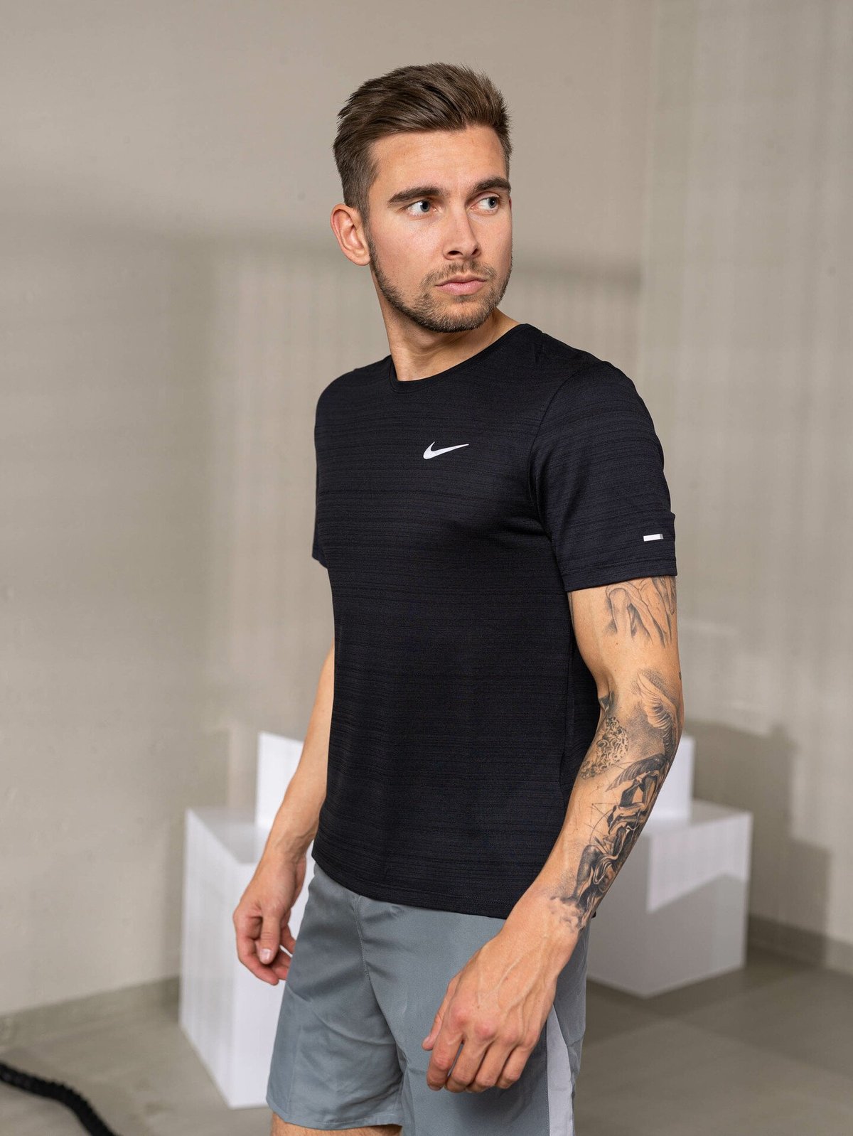 Nike Dri-Fit Miler Top Short Sleeve Svart