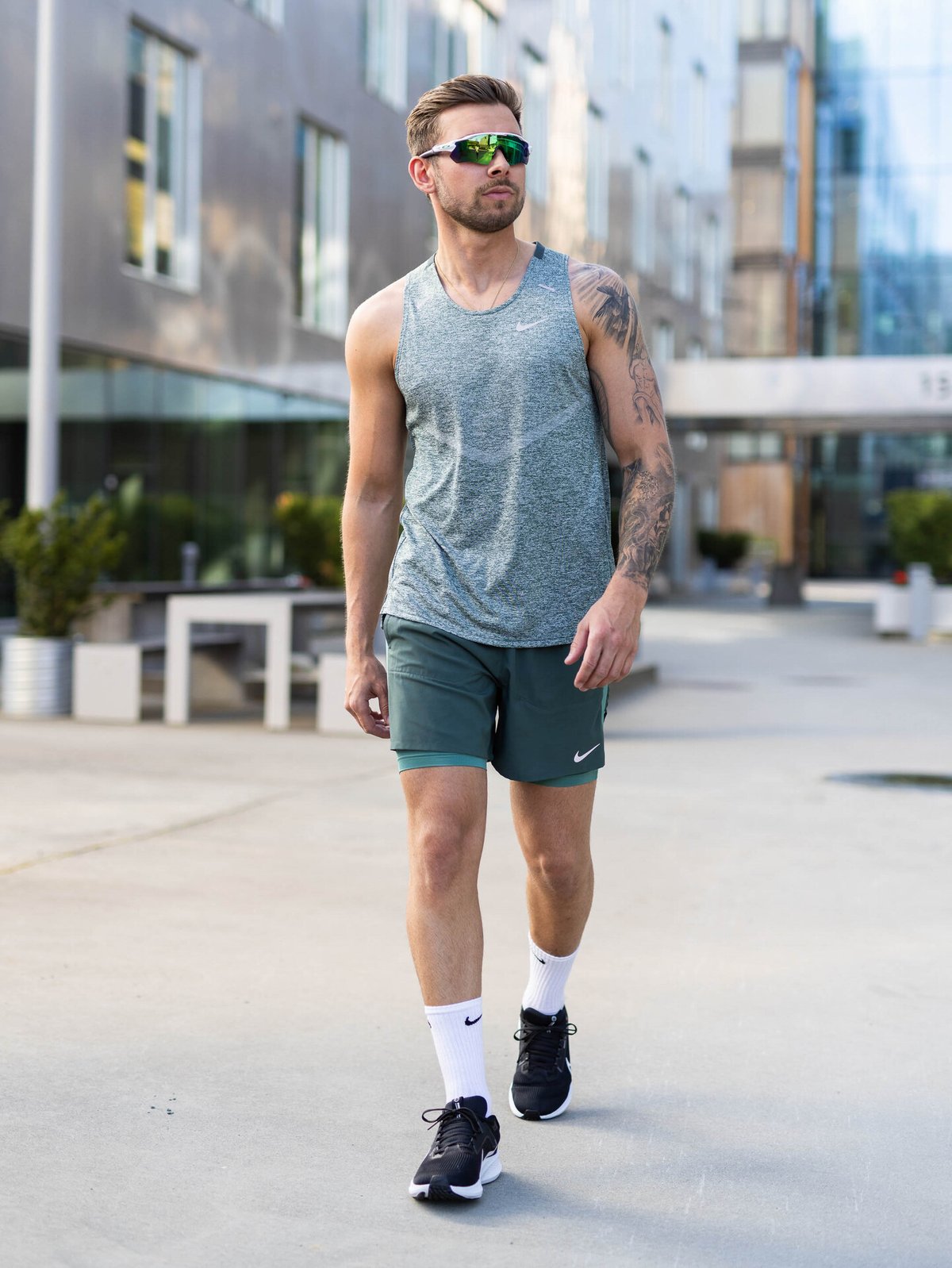 Nike Dri-Fit Rise 365 Tank Vintage Green / Reflective Silver