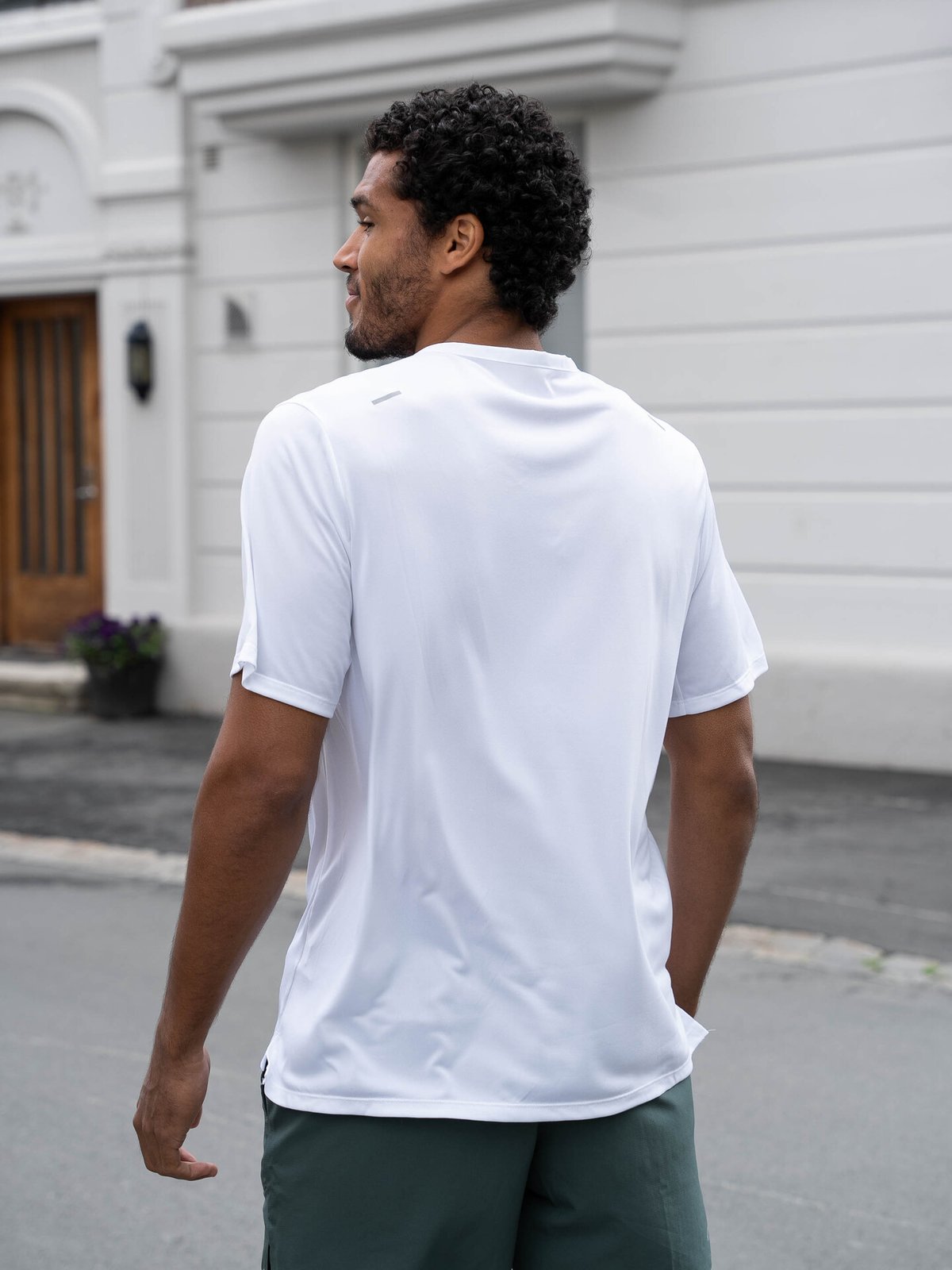 Nike Dri-Fit Rise 365 Short Sleeve White