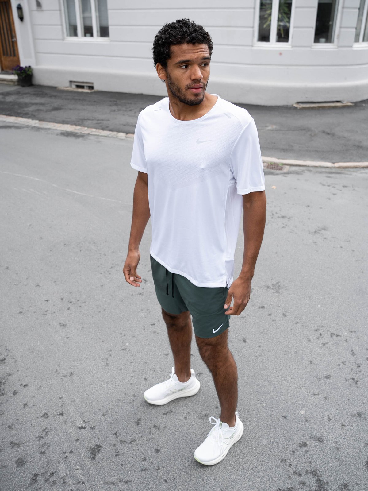 Nike Dri-Fit Rise 365 Short Sleeve White