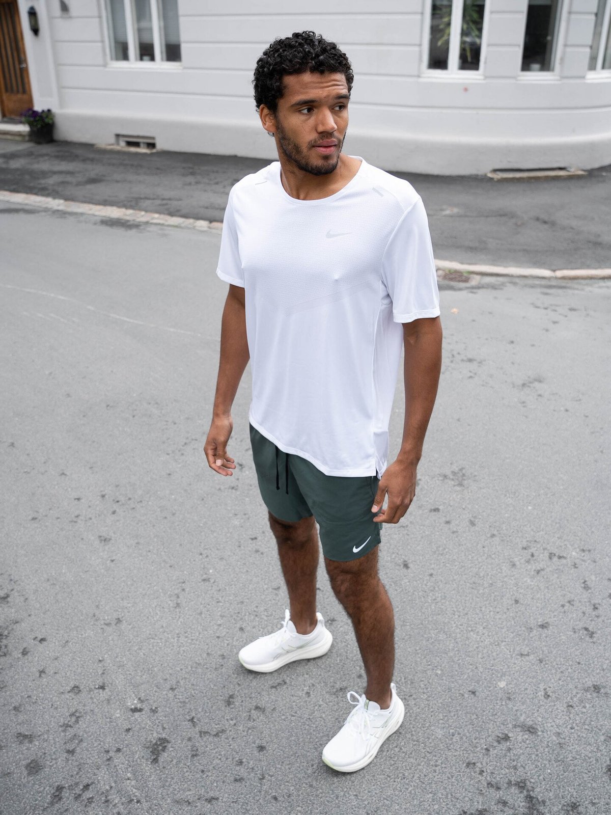 Nike Dri-Fit Rise 365 Short Sleeve White