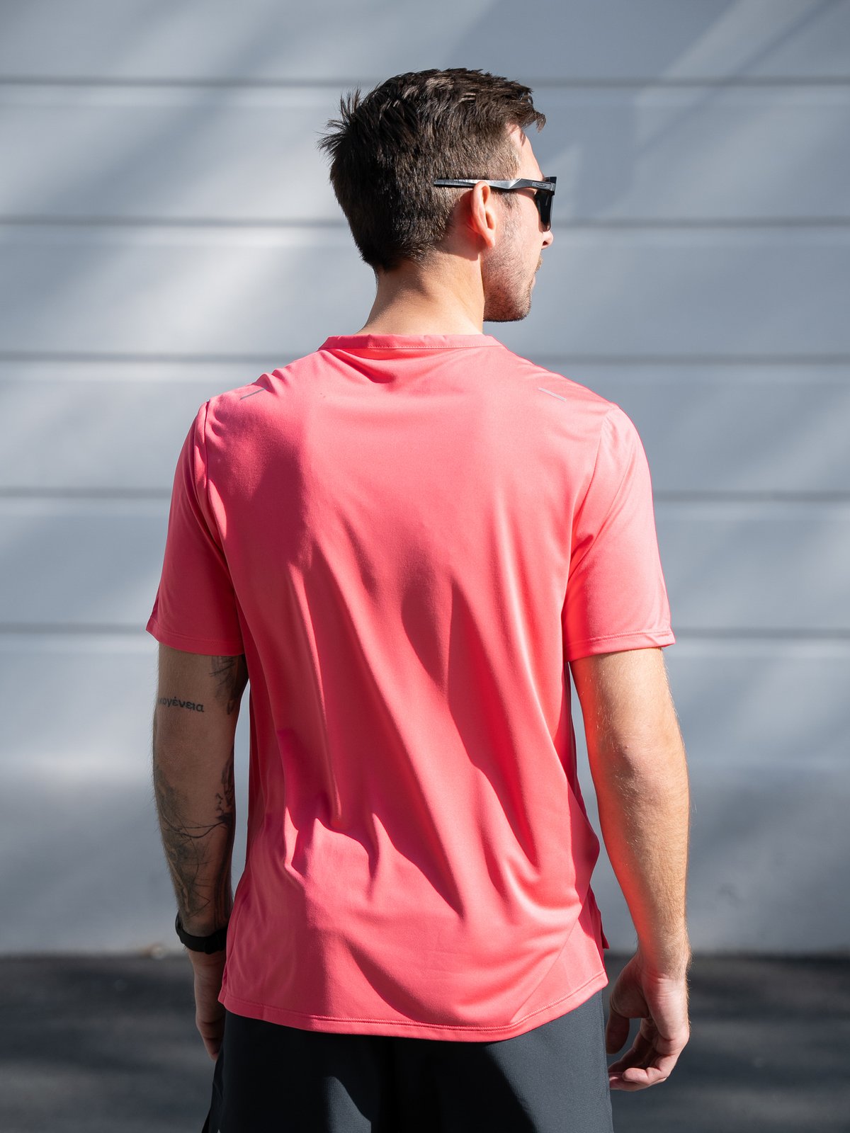 Nike Dri-Fit Rise 365 Short Sleeve Asther Pink / Reflective Silver