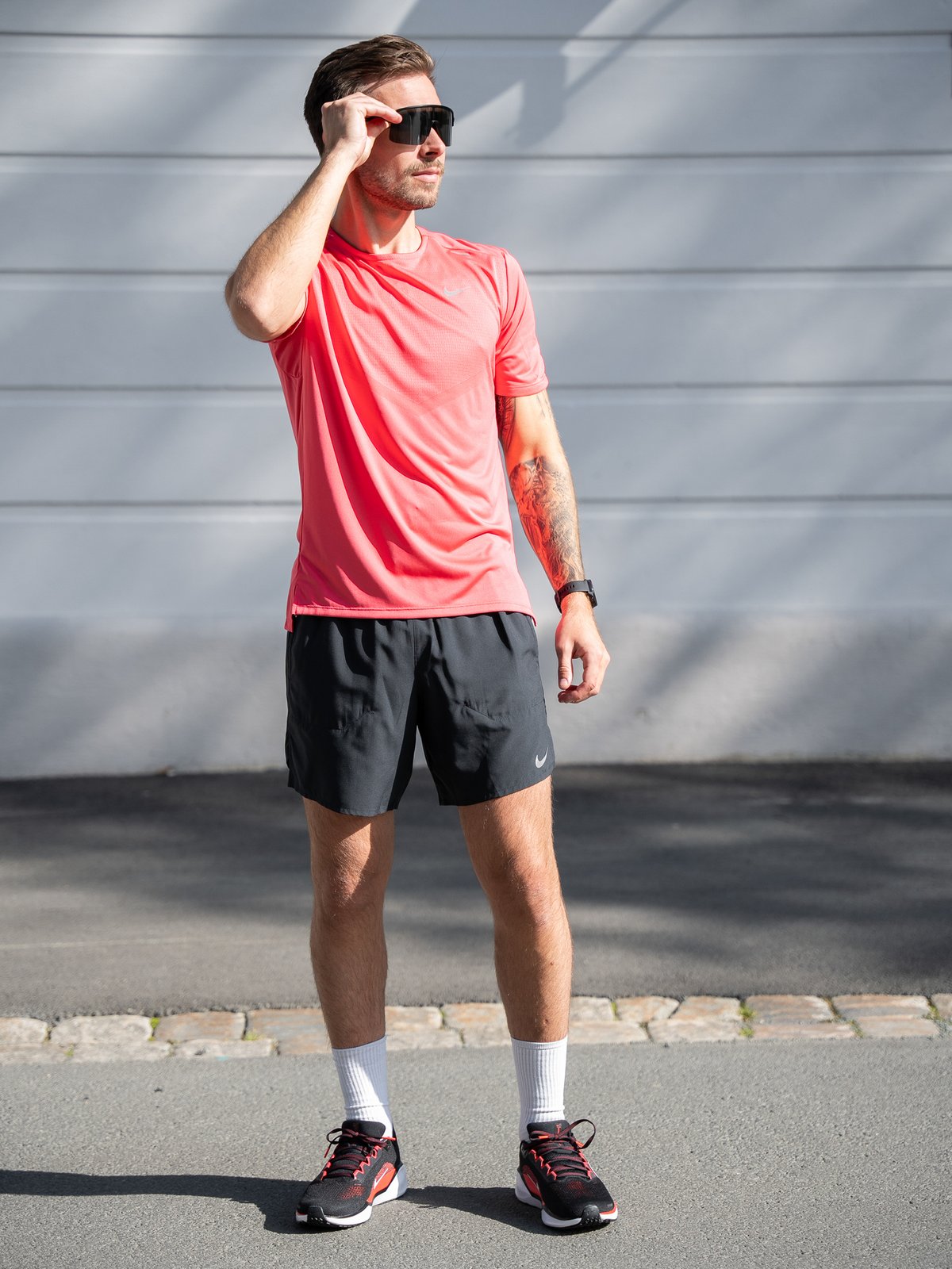 Nike Dri-Fit Rise 365 Short Sleeve Asther Pink / Reflective Silver