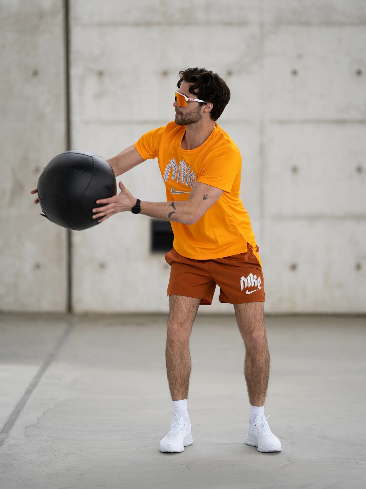 Nike Dri-Fit Run Division Miler Short Sleeve Vivid Orange