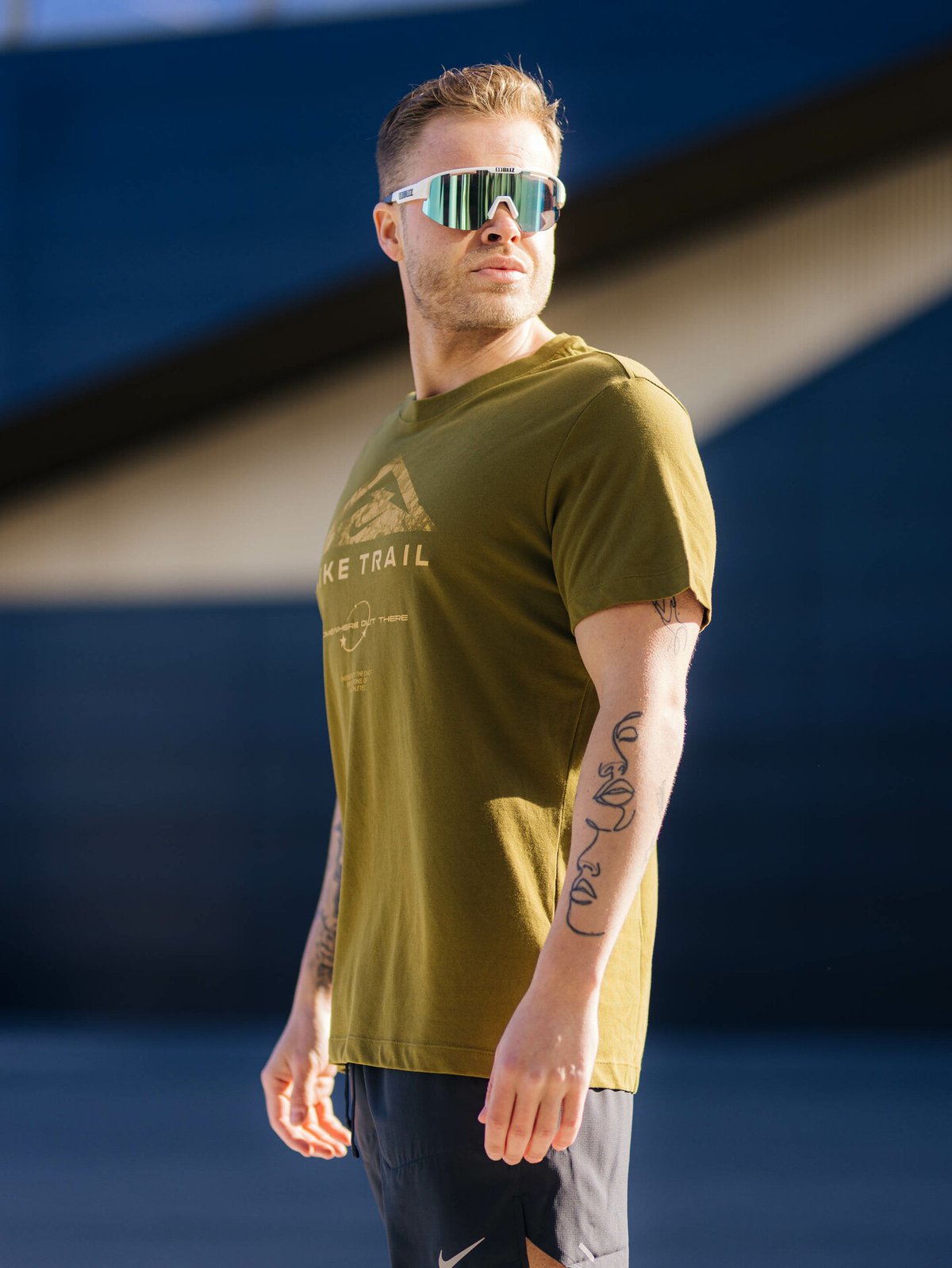 Nike Dri-Fit Trail Run Tee Olive Flak
