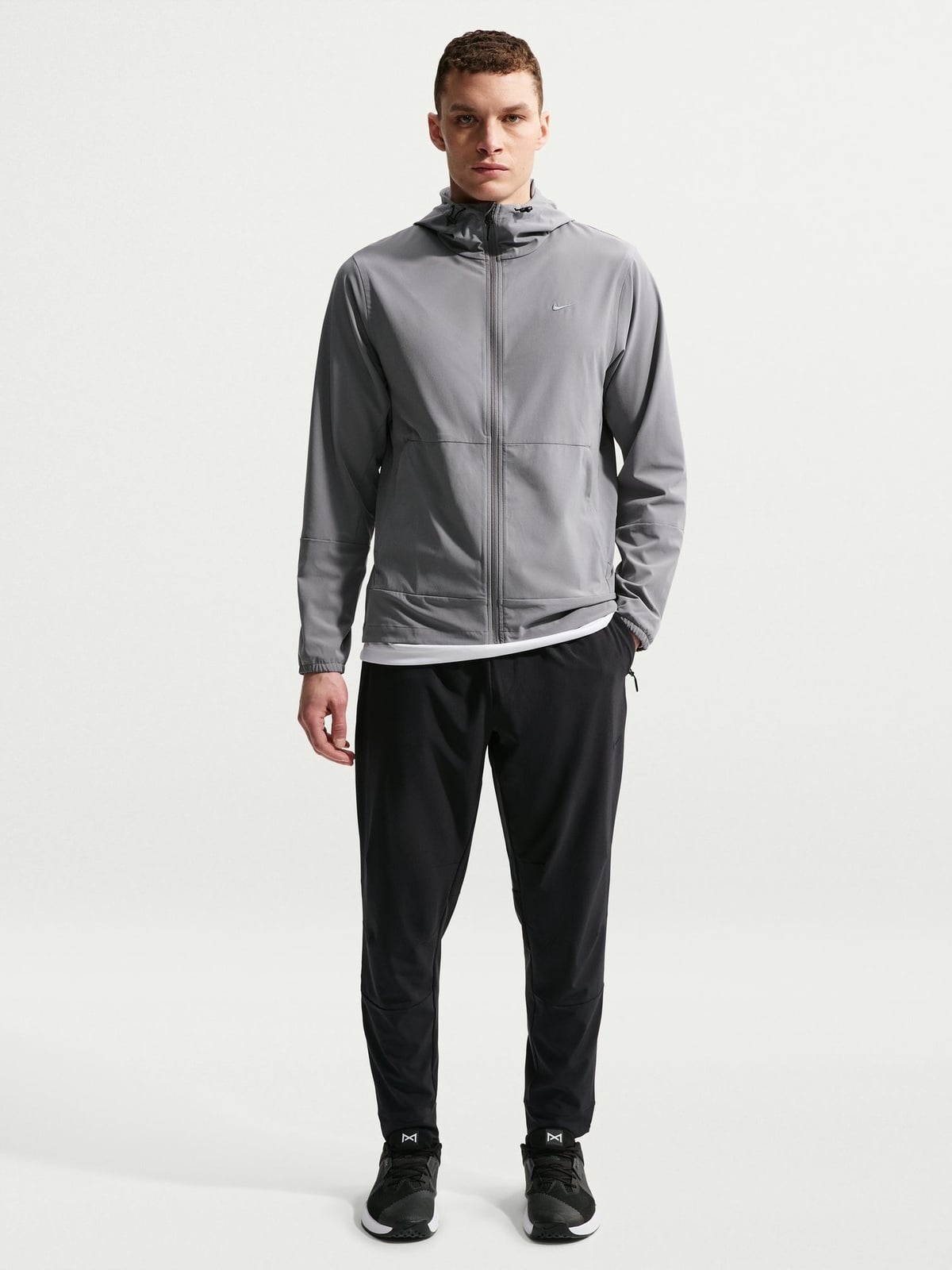 Nike Dri-Fit Zippered Cuff Versatile Pants Sort