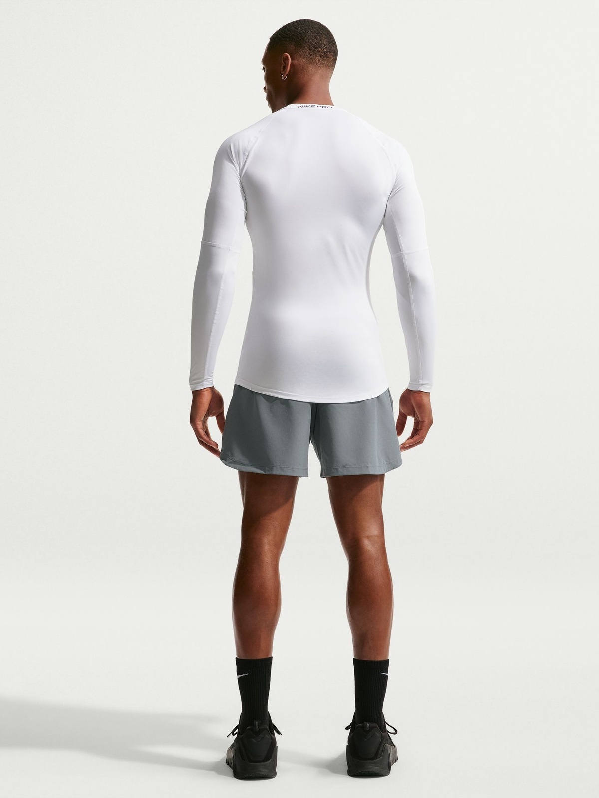 Nike Pro Dri-Fit Tight Long Sleeve Fitness Top Hvit