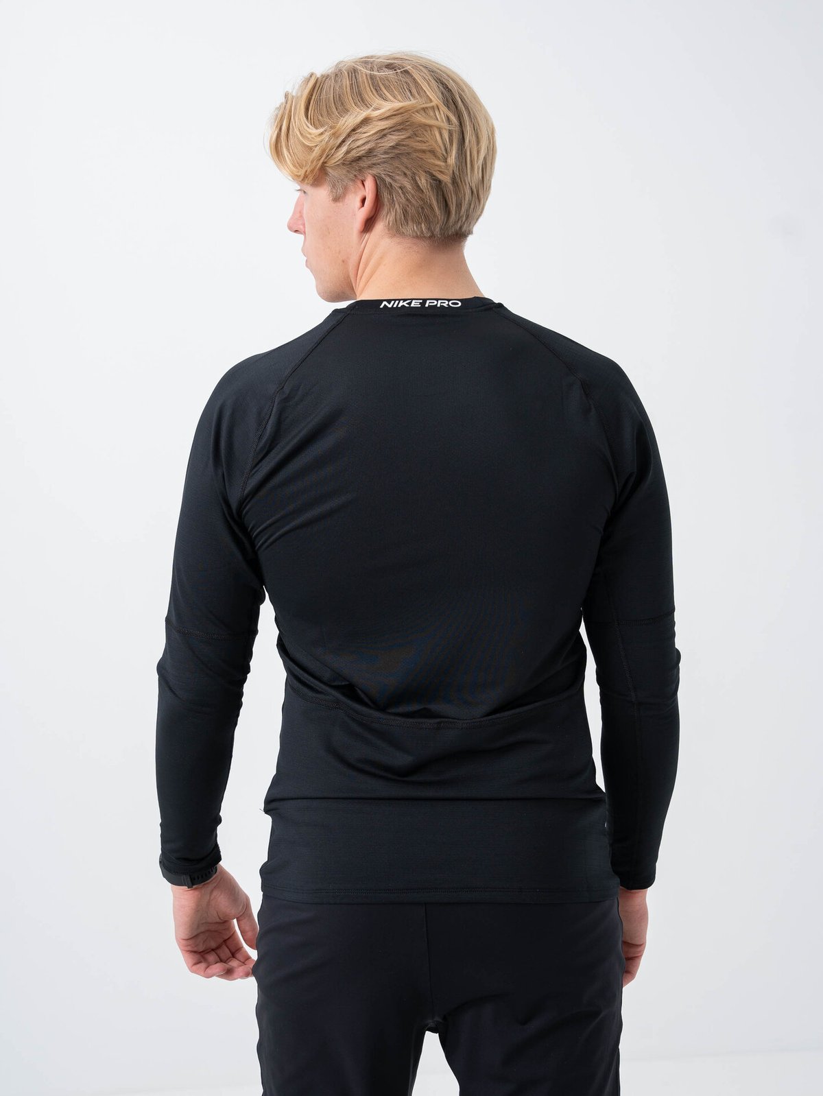 Nike Pro Warm Long Sleeve Crew Black / White