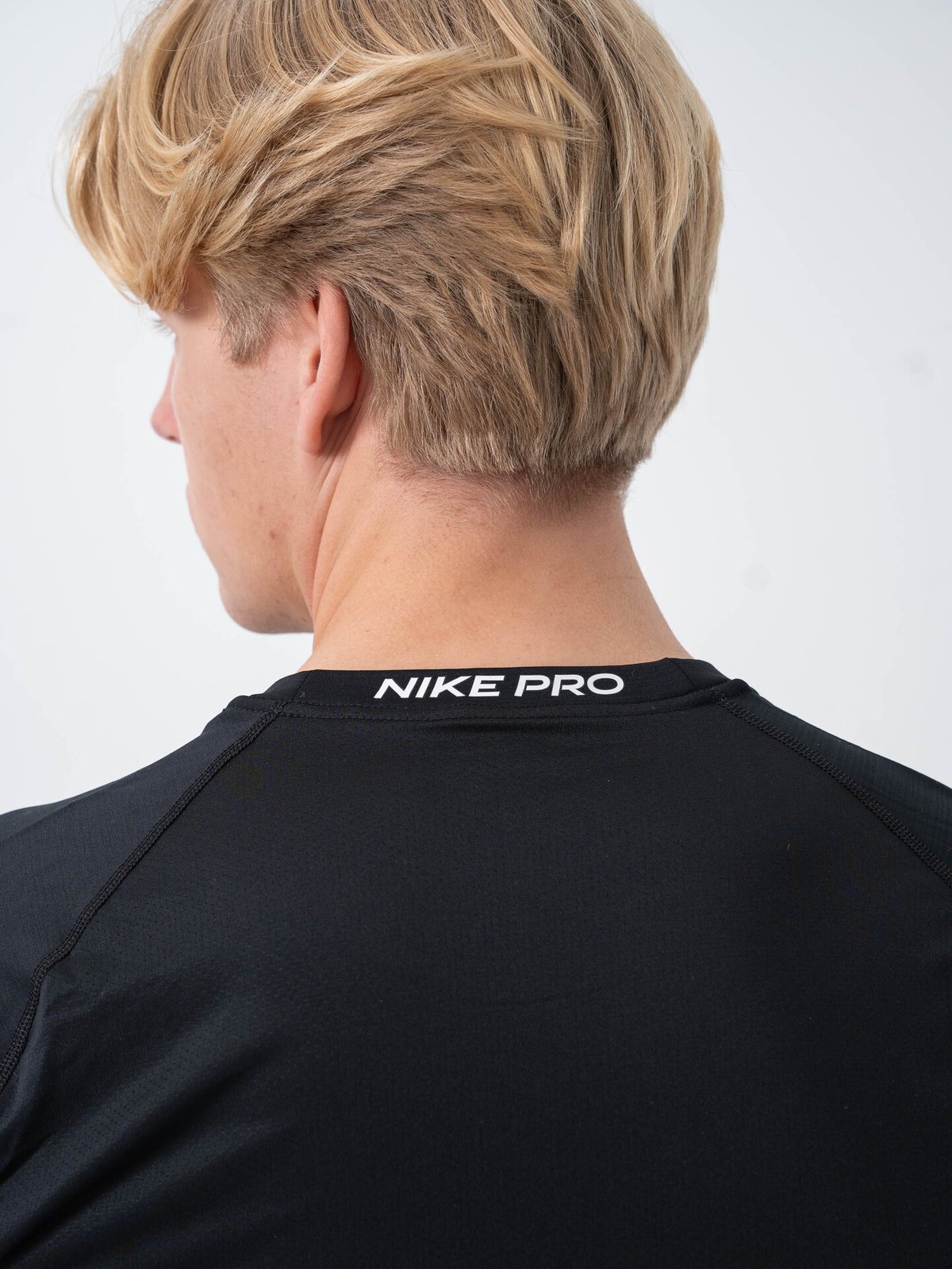 Nike Pro Warm Long Sleeve Crew Black / White