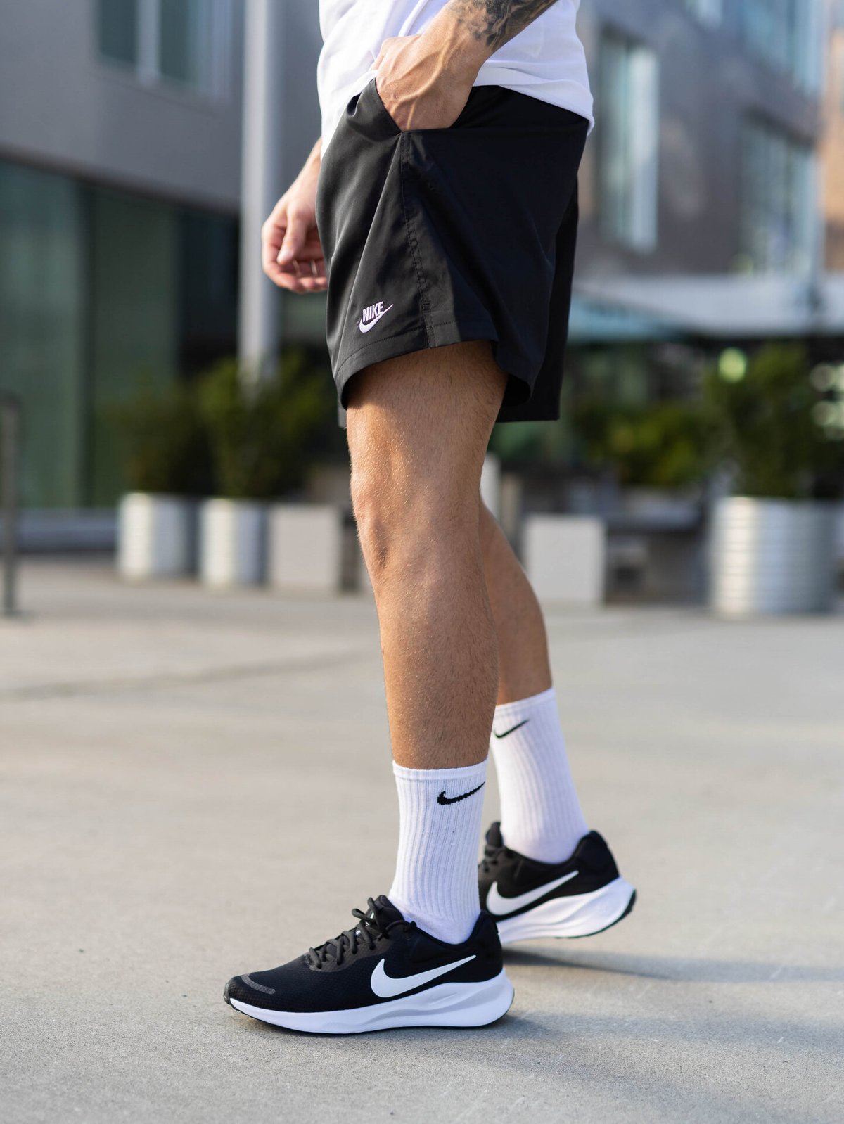 Nike Club Flow Short Black / White