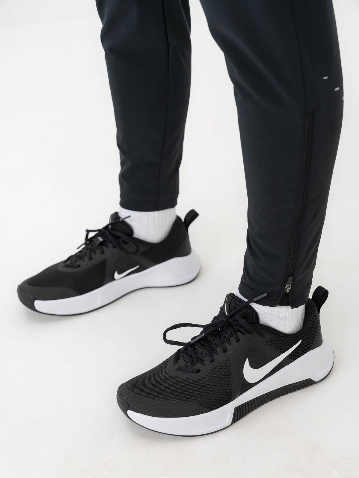 Nike MC Trainer 3 Black / White