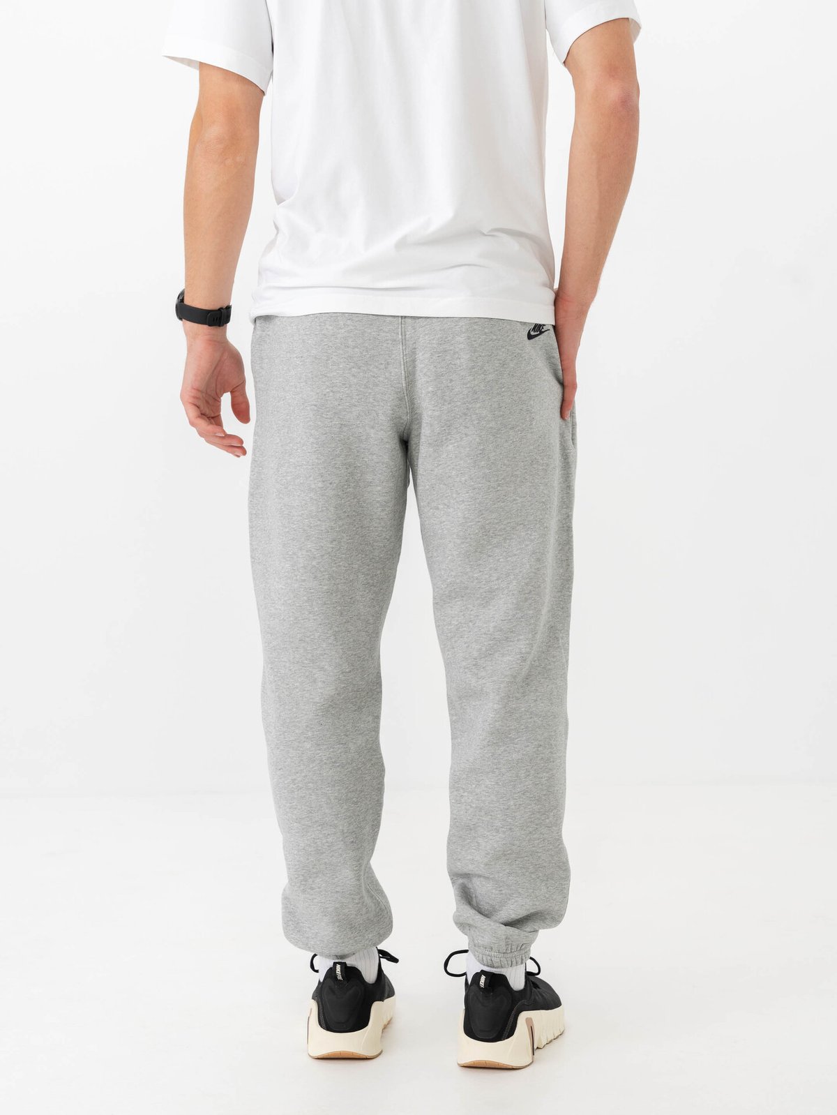 Nike Sportswear Club Cuff Fleece Pant GFX Grey Heather / Smoke Grey / Black