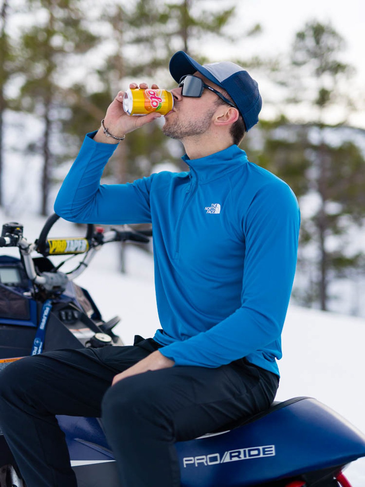 Oakley Sutro Polished Black / Brilleglassfarge: Prizm Black / Lysgjennomslipp: 11%