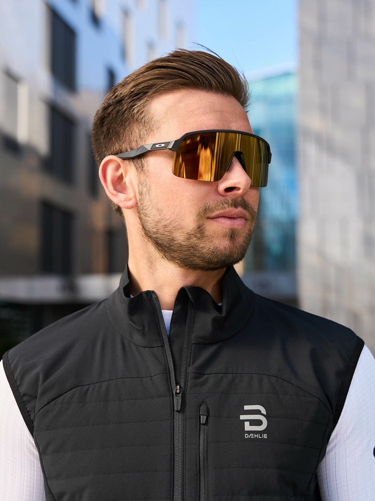 Oakley Sutro Lite Matte Carbon / Brilleglass: Prizm 24K / Lysgjennomslipp: 11%