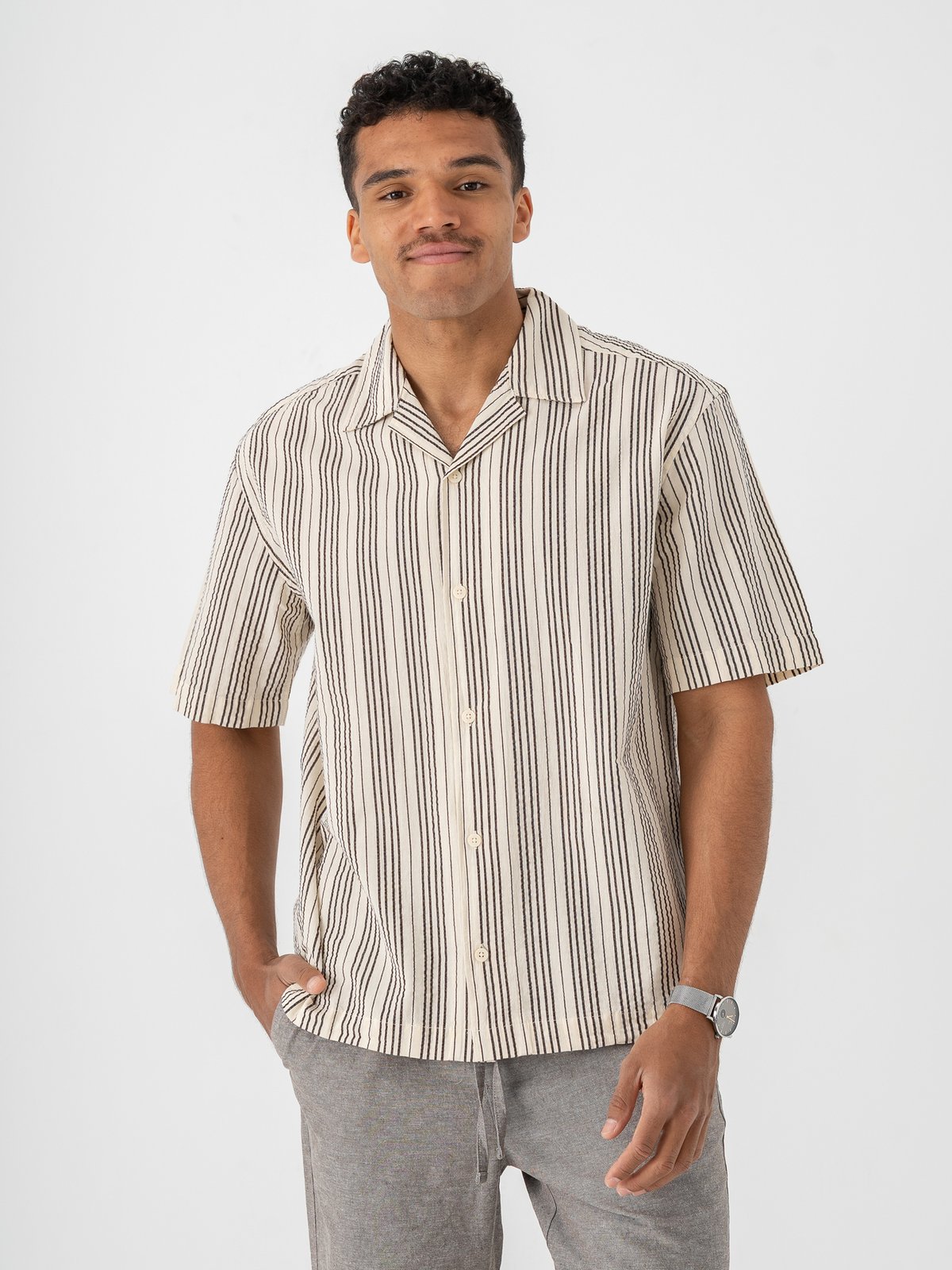 Only & Sons Cruz Relax Seersucker Resort Short Sleeve Shirt Antique White Black Coffee