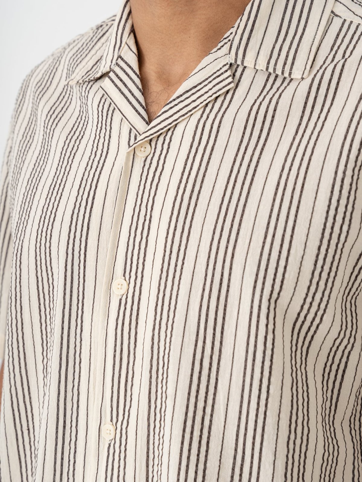 Only & Sons Cruz Relax Seersucker Resort Short Sleeve Shirt Antique White Black Coffee