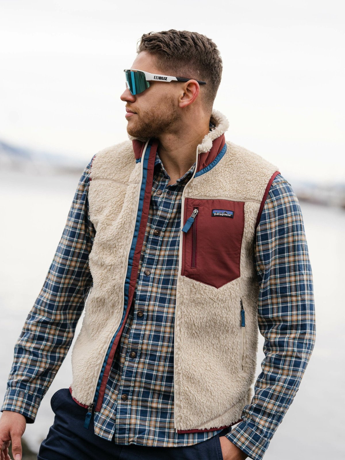 Patagonia Mens Classic Retro-X Vest Dark Natural w/Sequoia Red