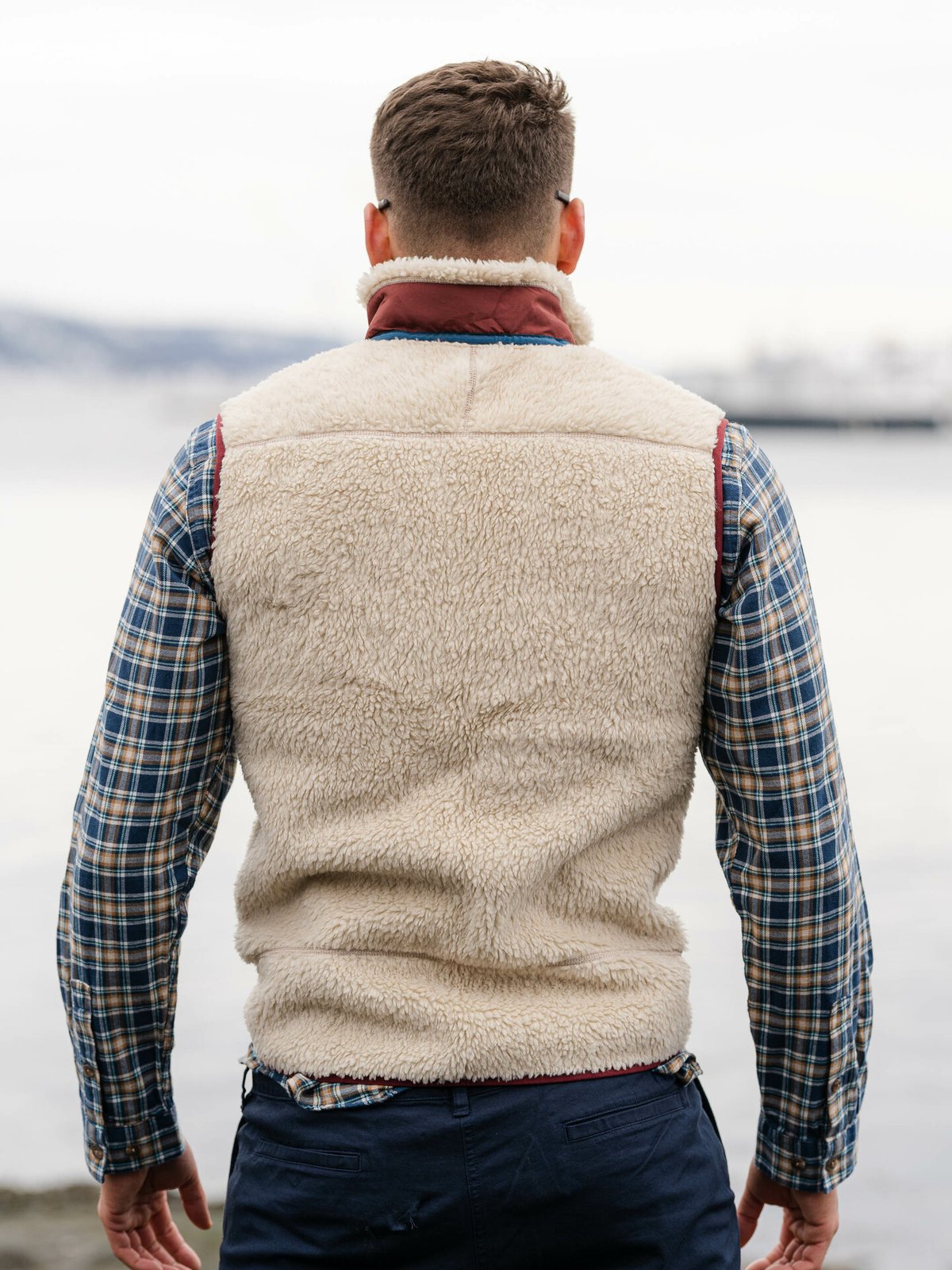 Patagonia Mens Classic Retro-X Vest Dark Natural w/Sequoia Red