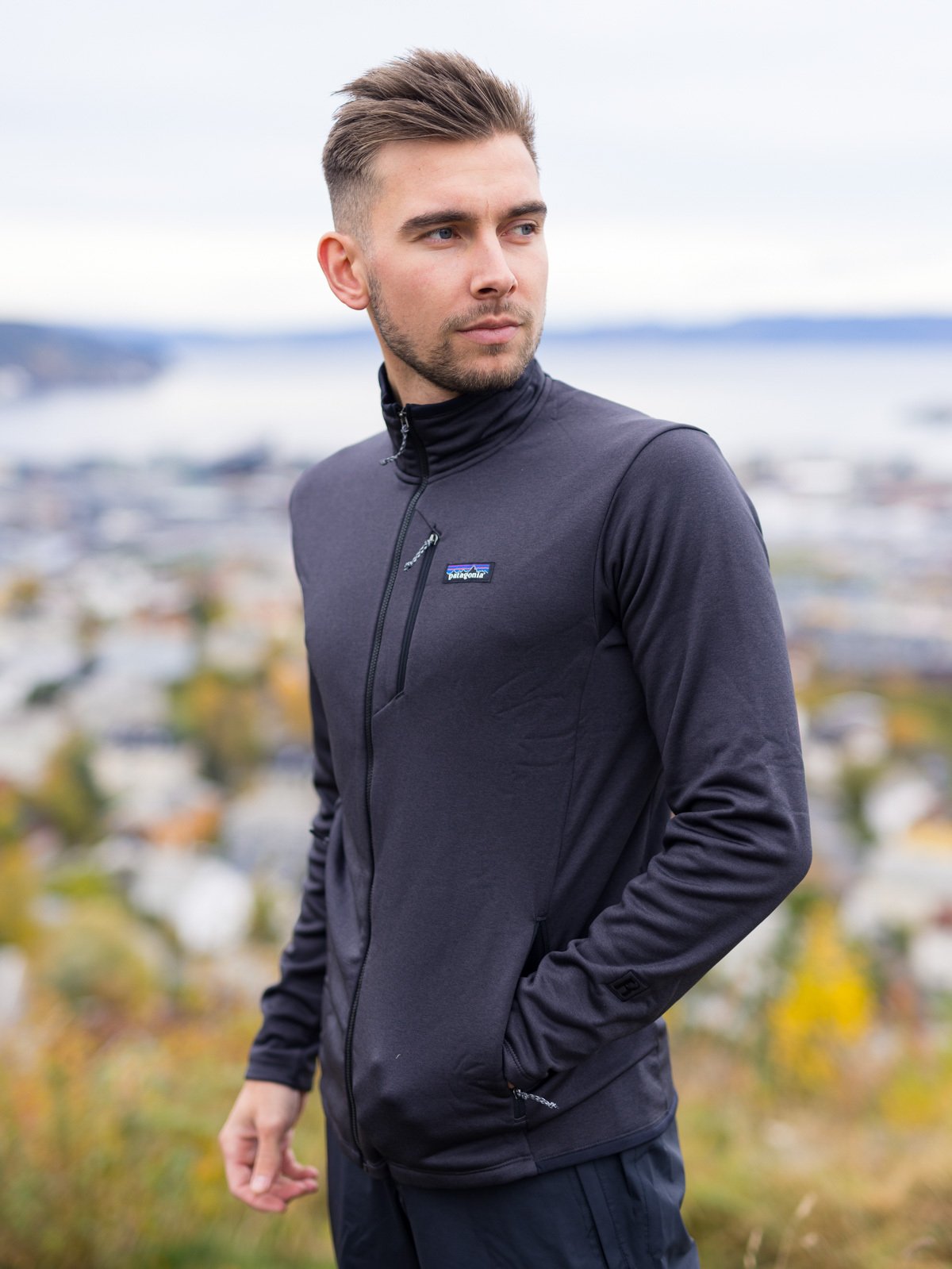Patagonia M's R1 Daily Jacket Ink Black - Black X-Dye