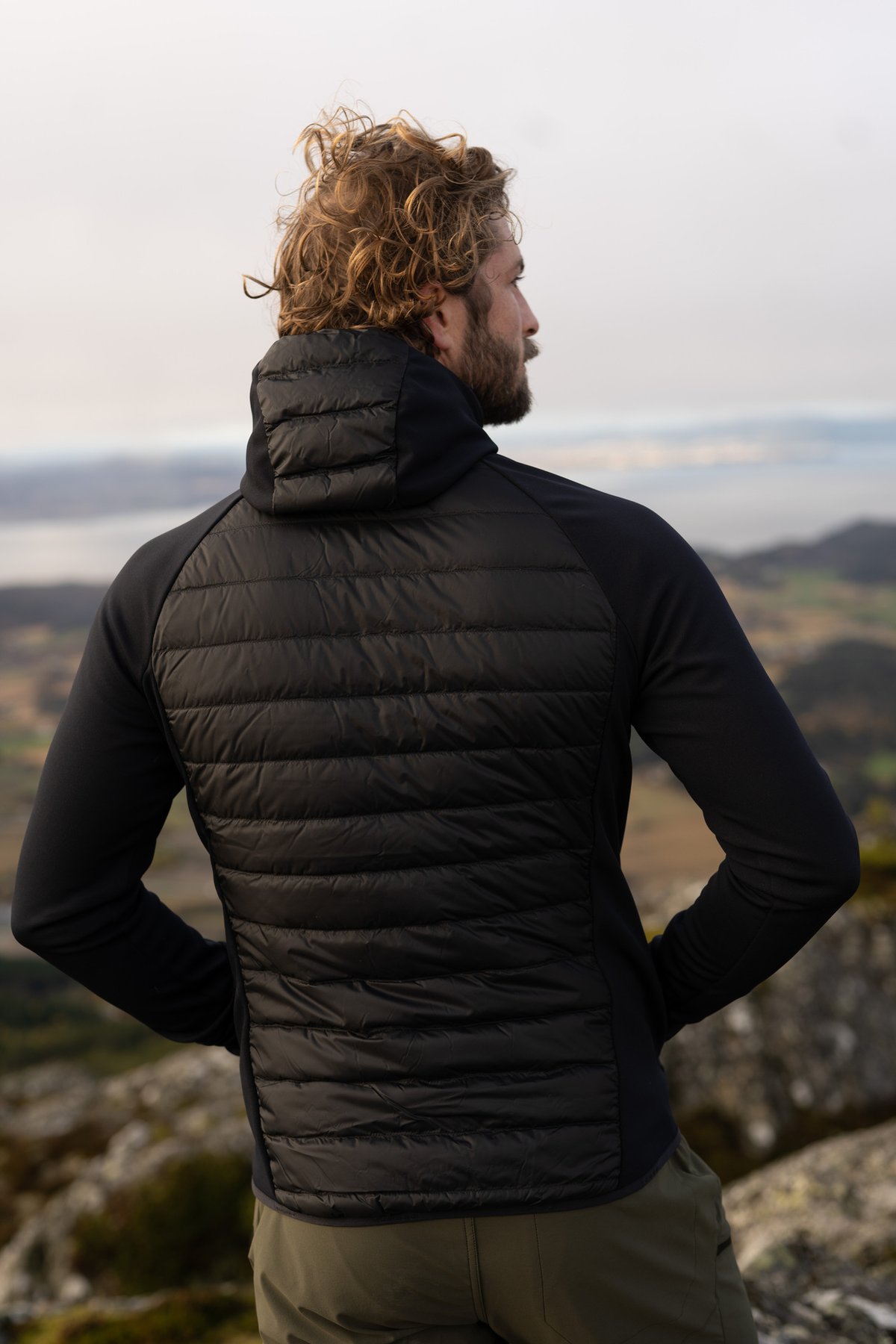 Peak Performance Down Hybrid Hood Jacket Black