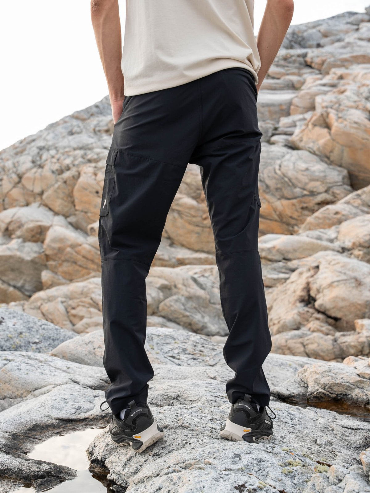 Peak Performance Light Cargo Pants Black